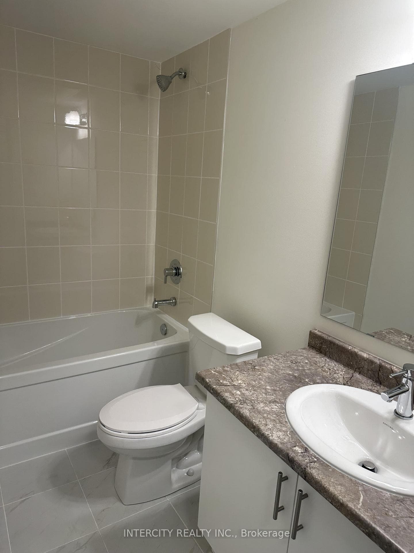 245 McLevin Avenue Unit 13 photo 13