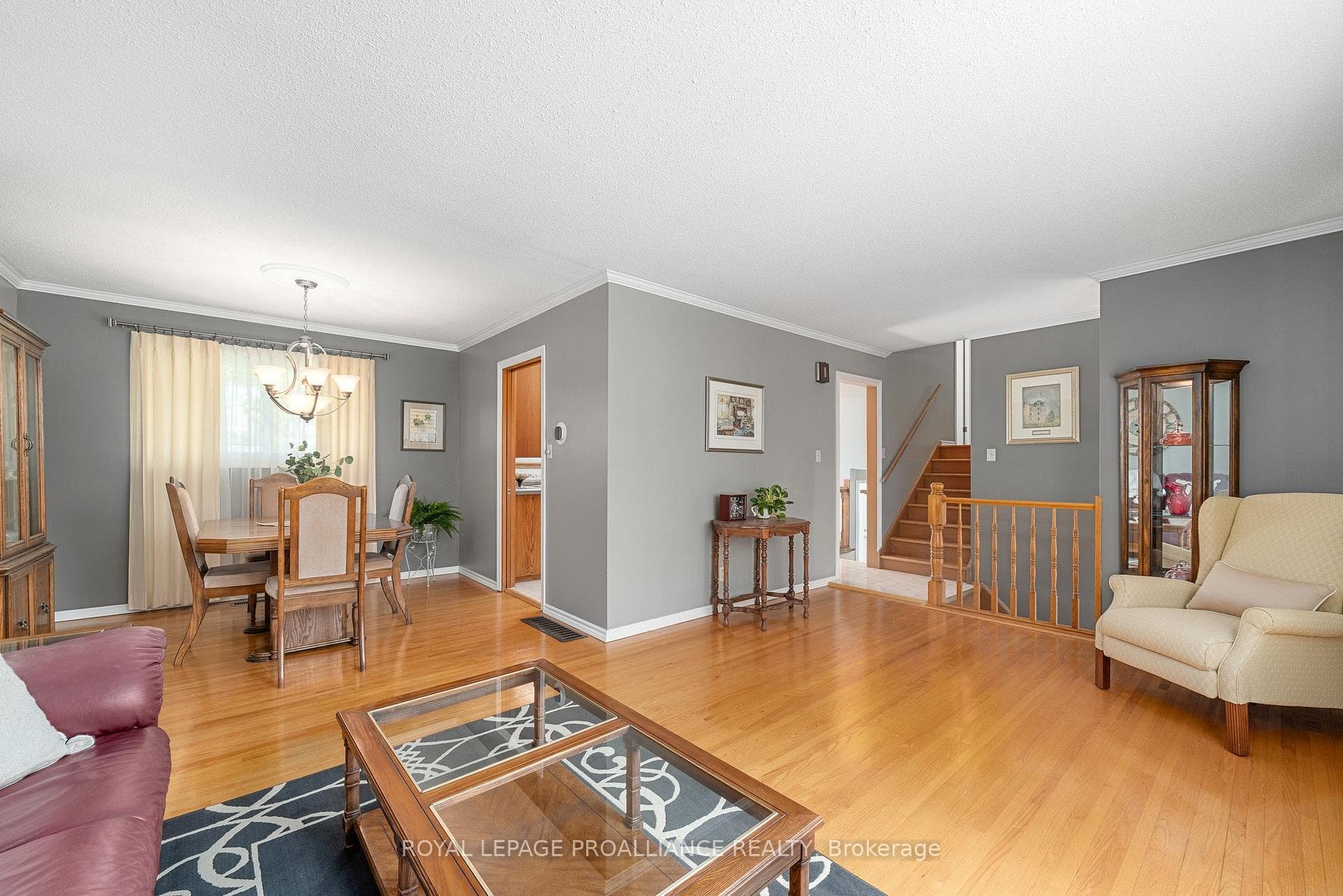 25 KELLER Drive photo 7