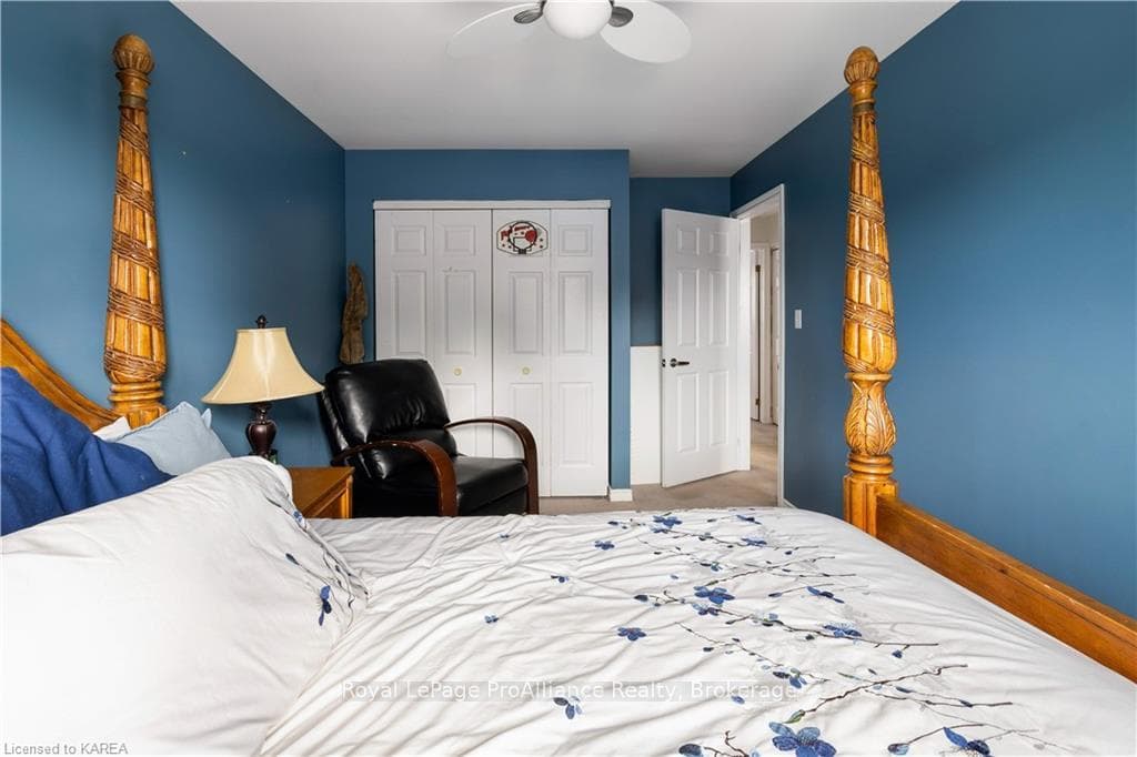 1023 WATERBURY Crescent photo 25