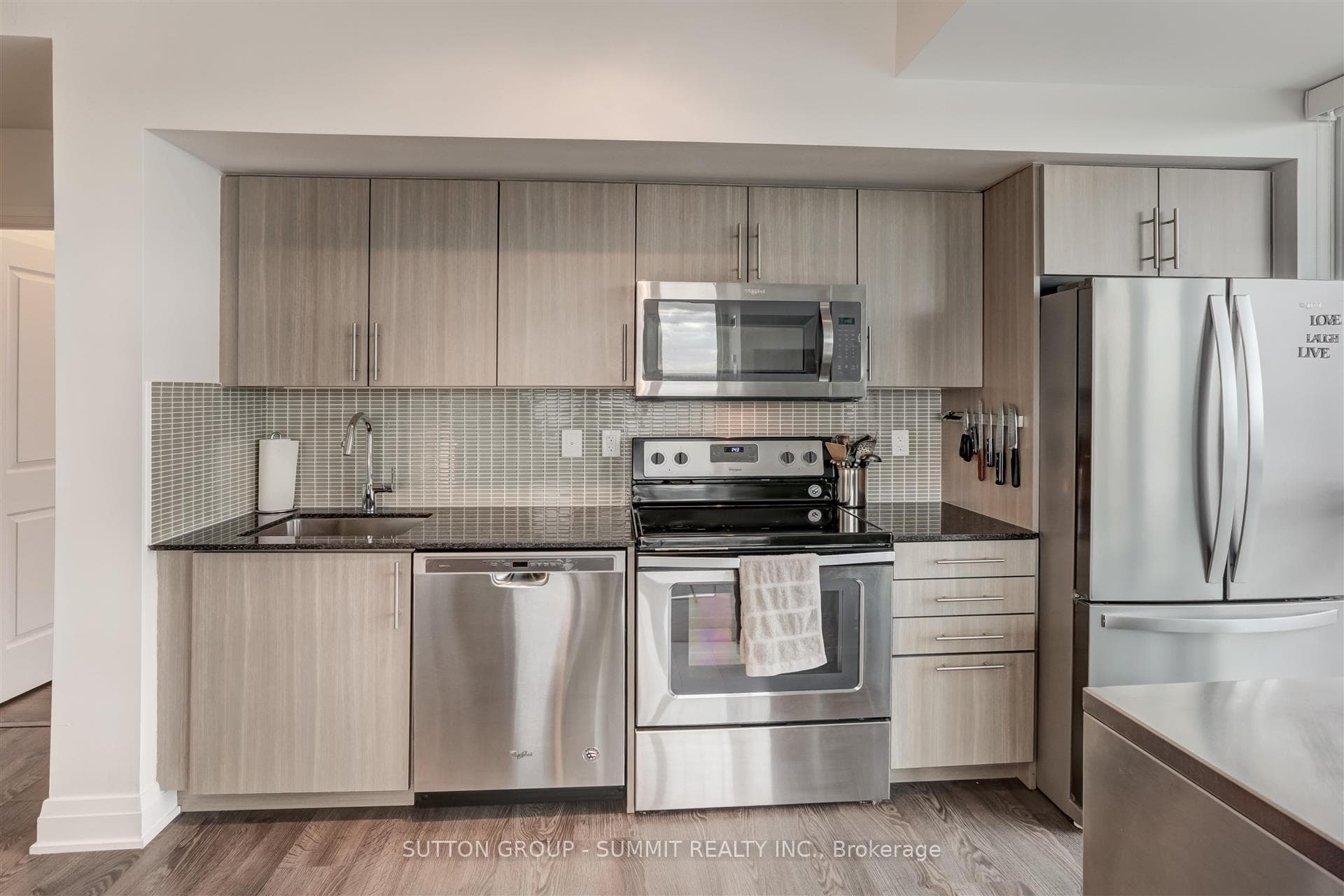 55 SPEERS Road Unit 709 photo 10