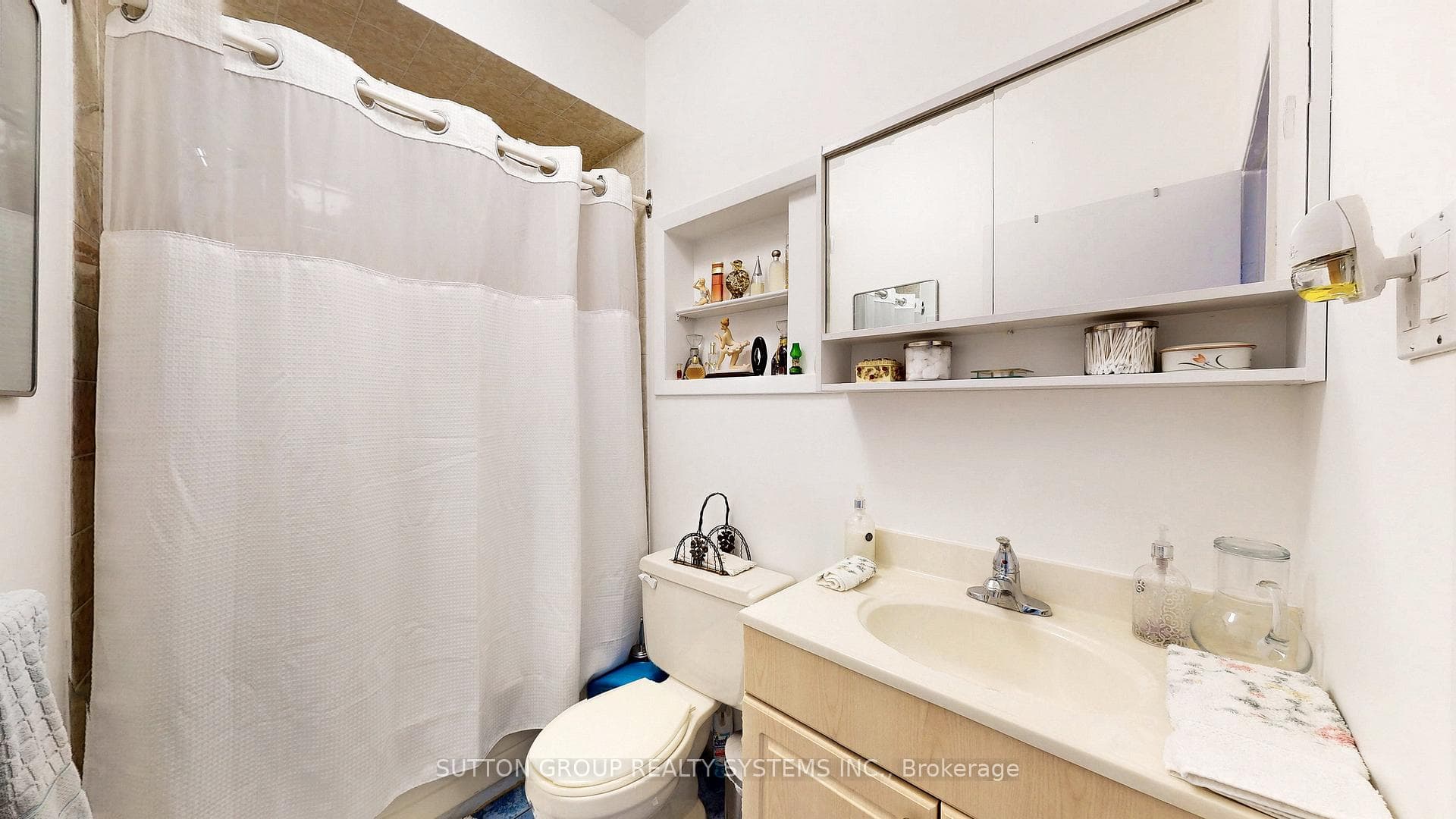 1180 Ossington Avenue photo 15