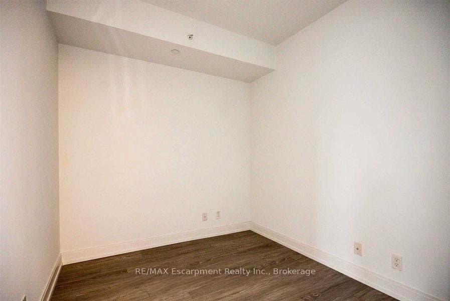 181 Dundas Street Unit 5312 photo 8