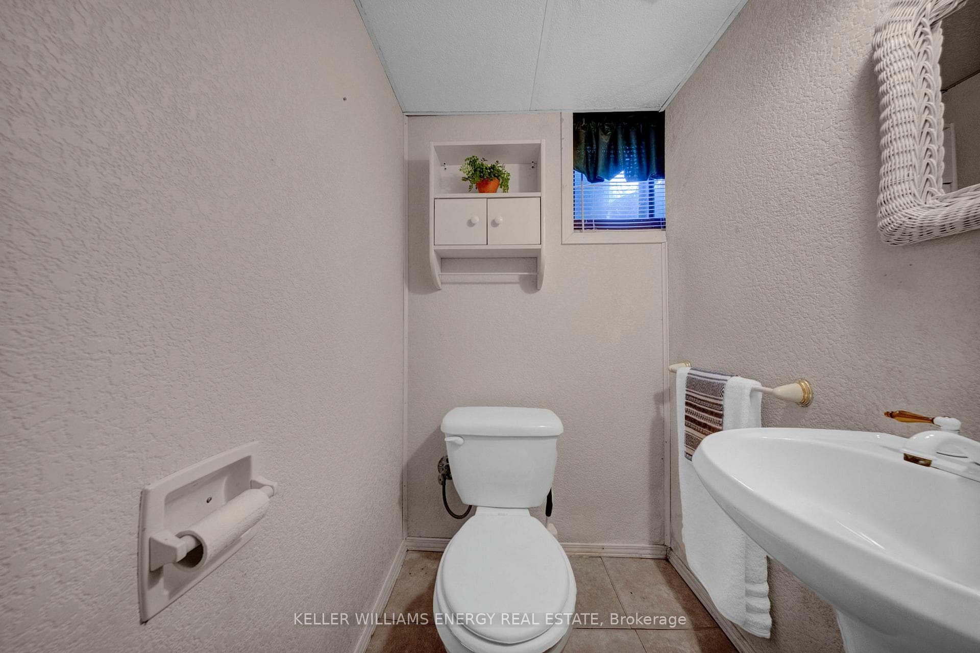 855 Timothy Street photo 17