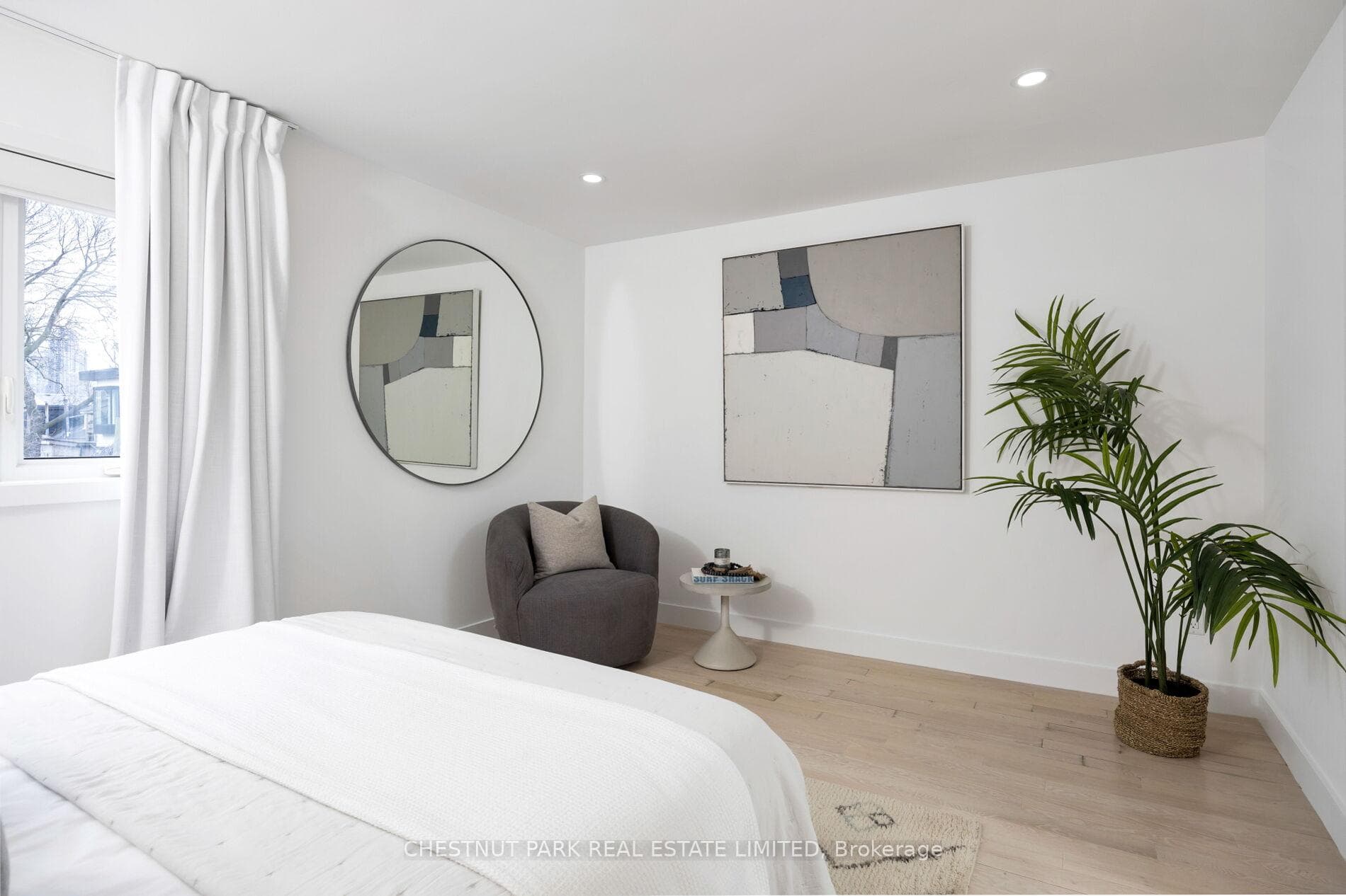 Spacious 3rd Bedroom
