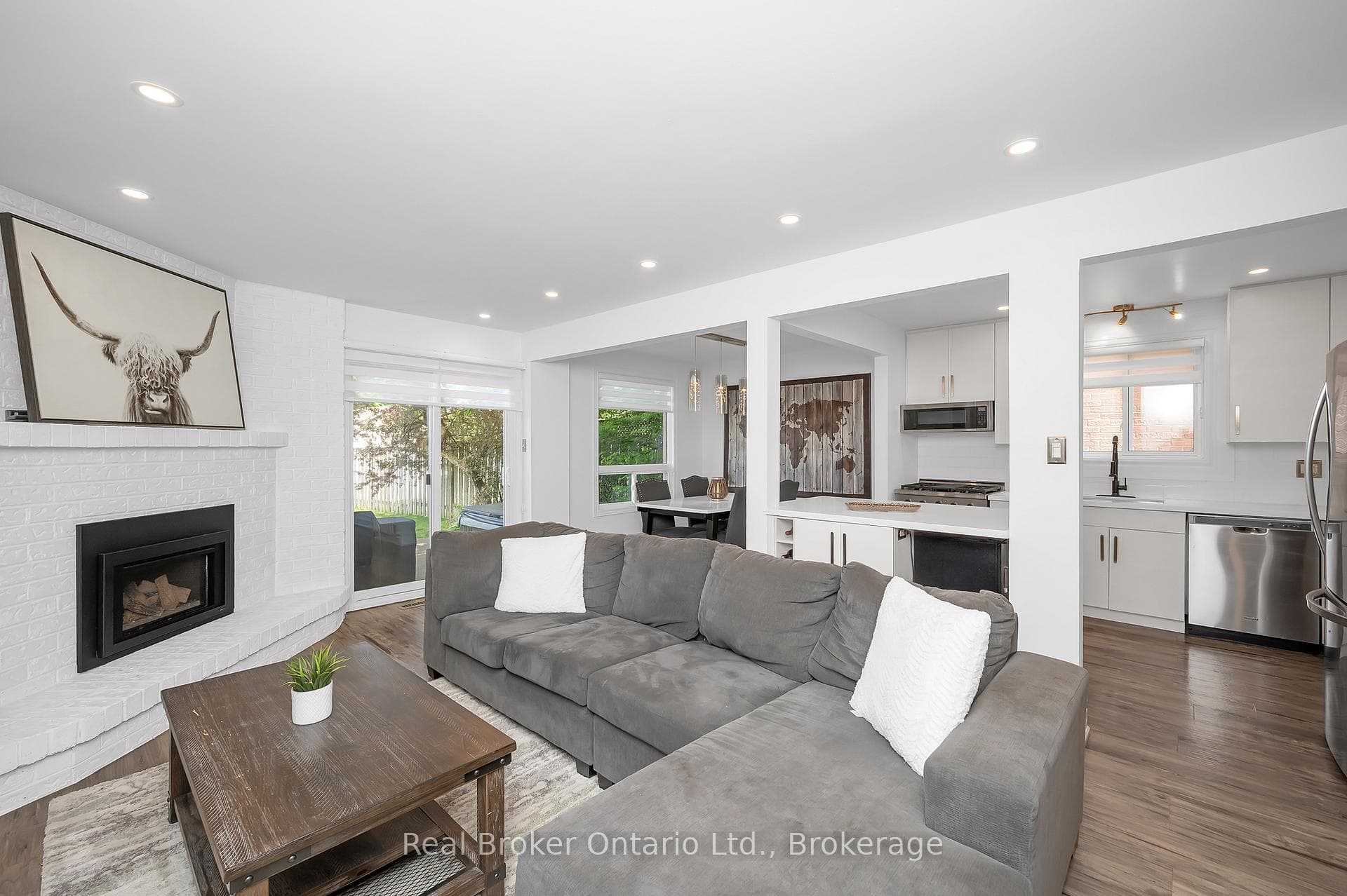 353 Macintosh Drive photo 7