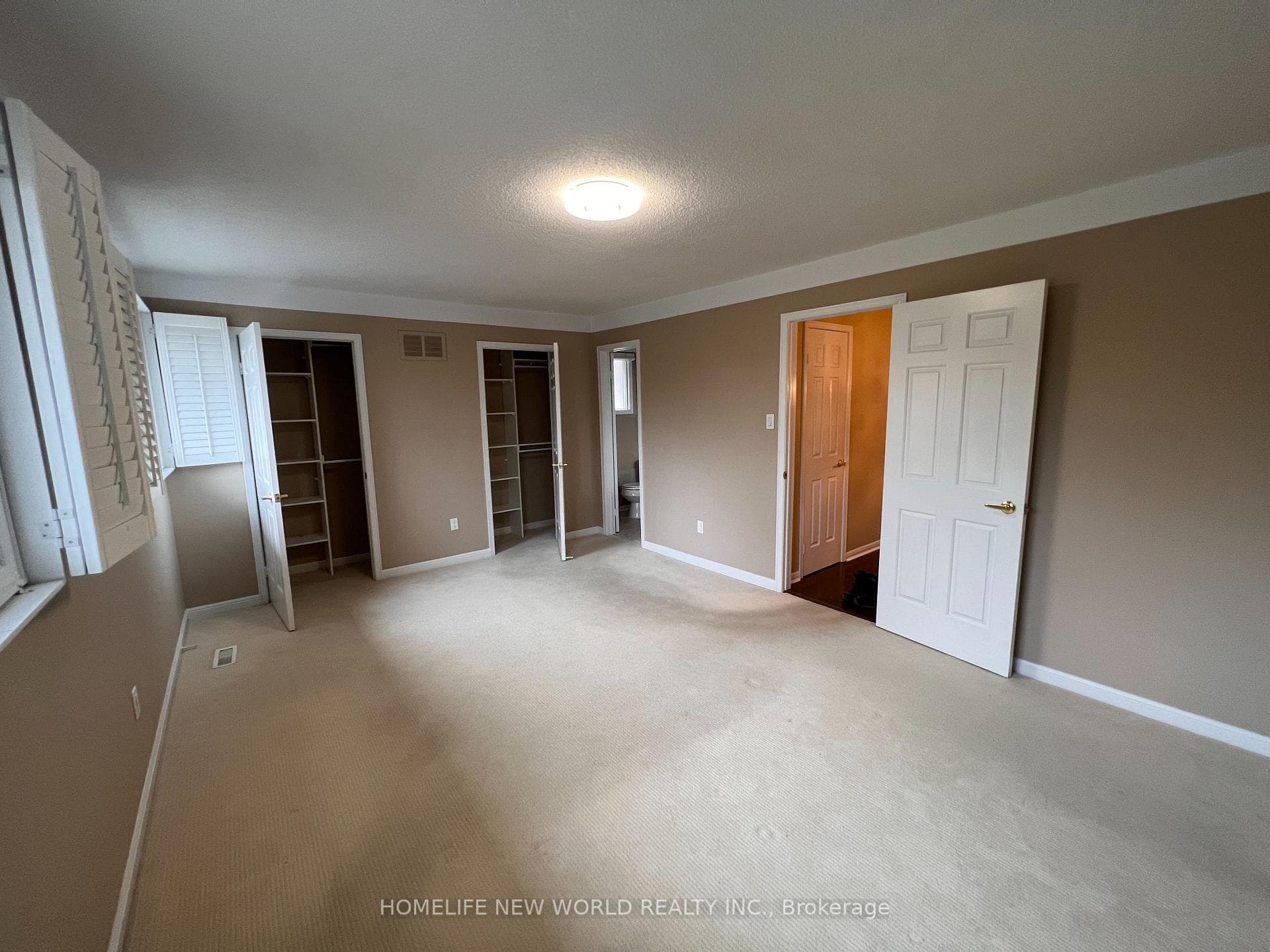 21 Delmark Boulevard photo 20