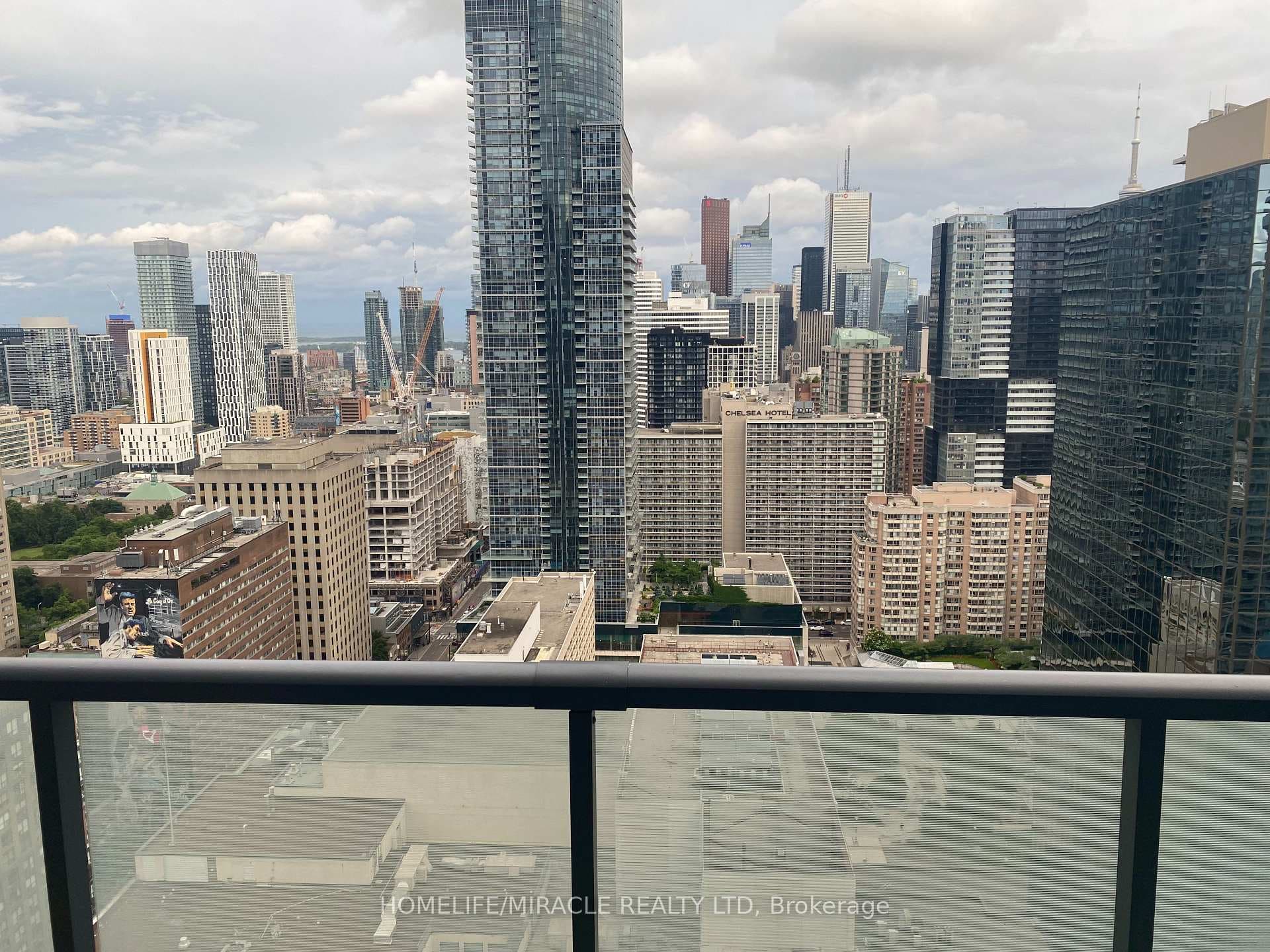 15 Grenville Street Unit 3201 photo 5