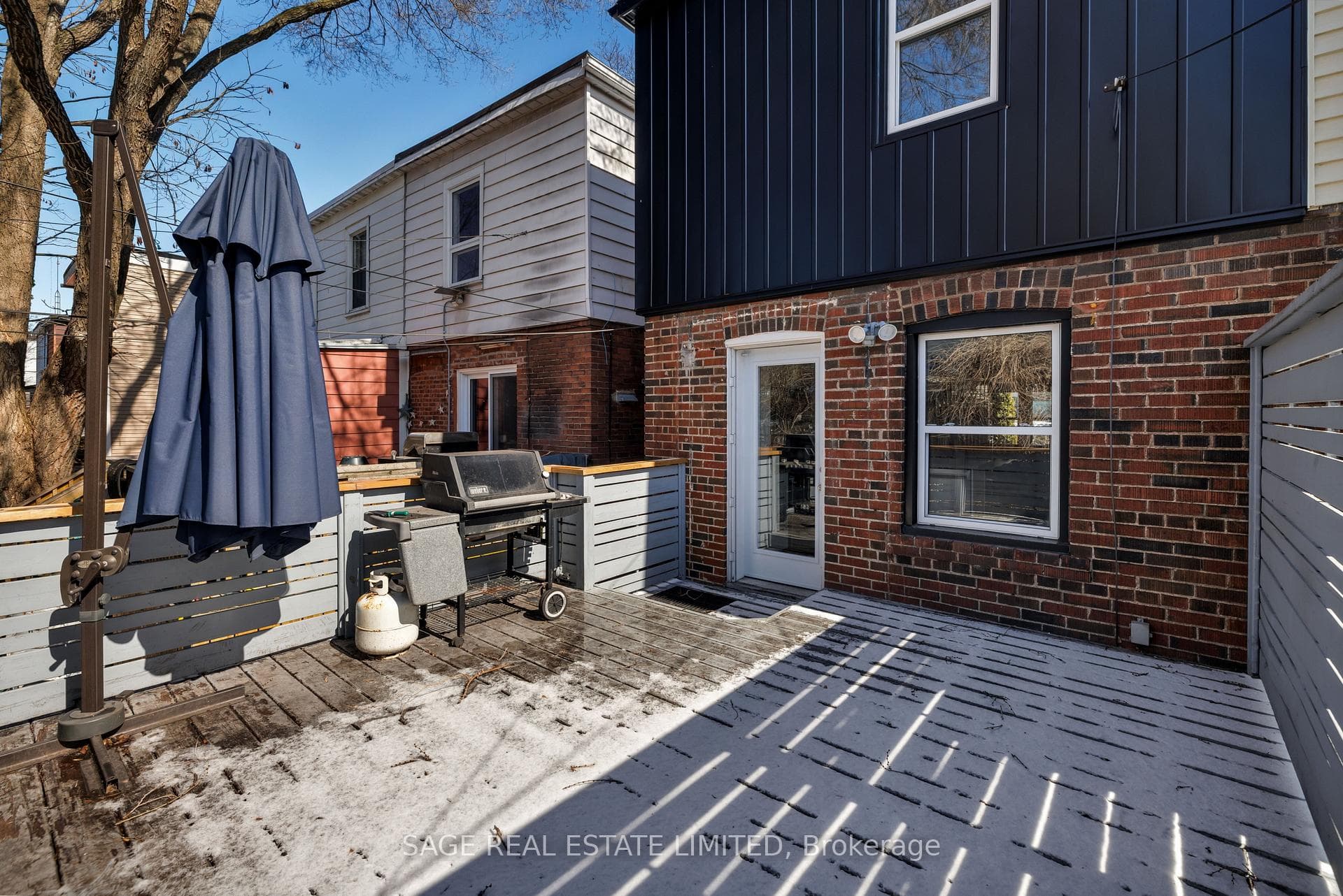 292A Woodfield Road photo 19