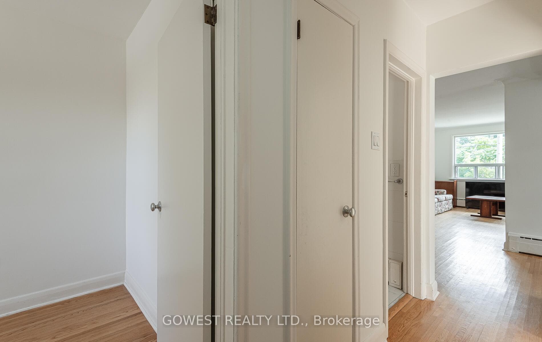 126 Barker Avenue photo 21