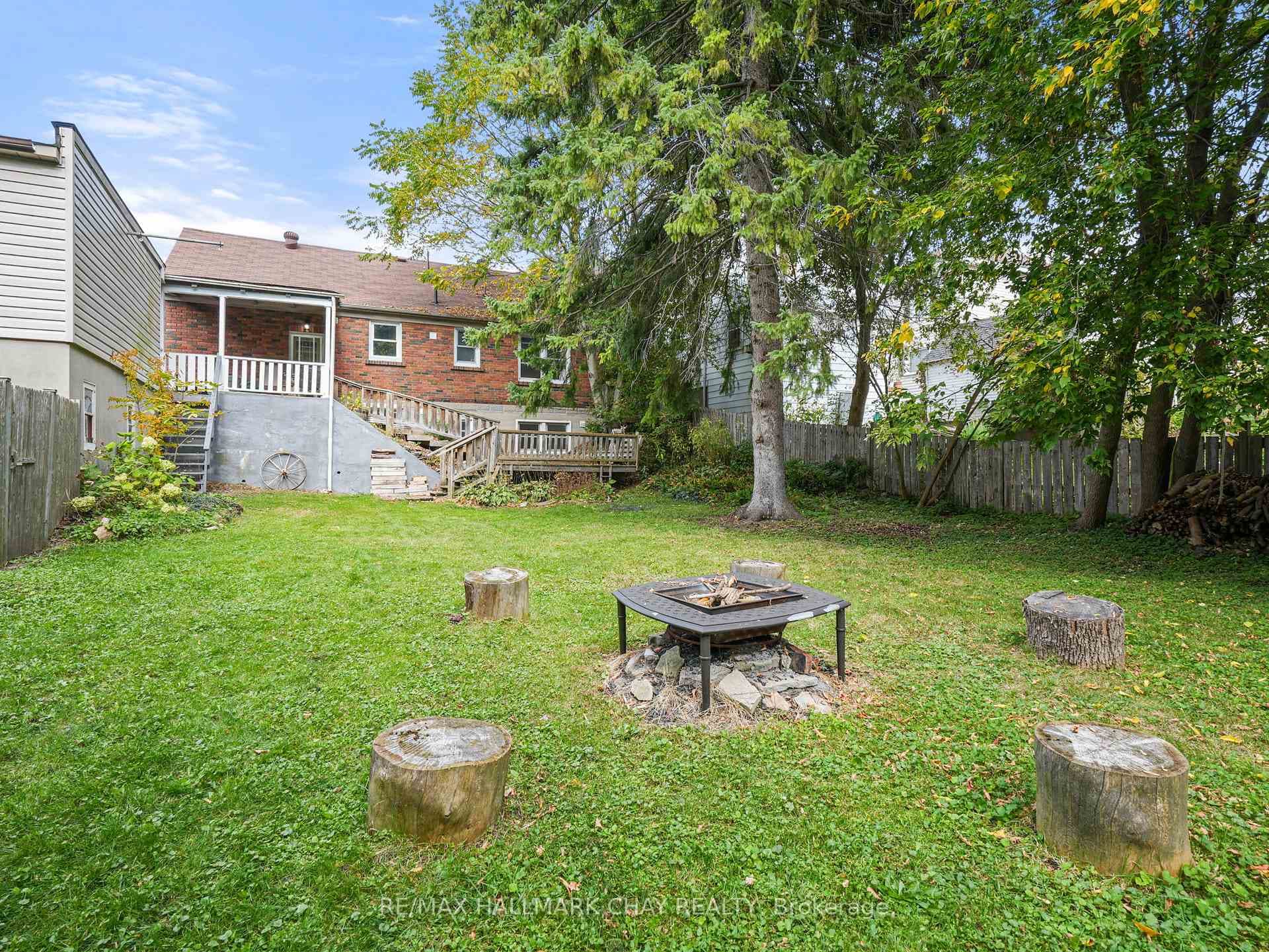 205 MARY Street photo 30