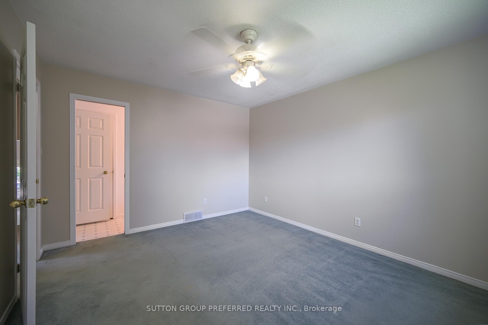 78 Kennedy Place photo 9