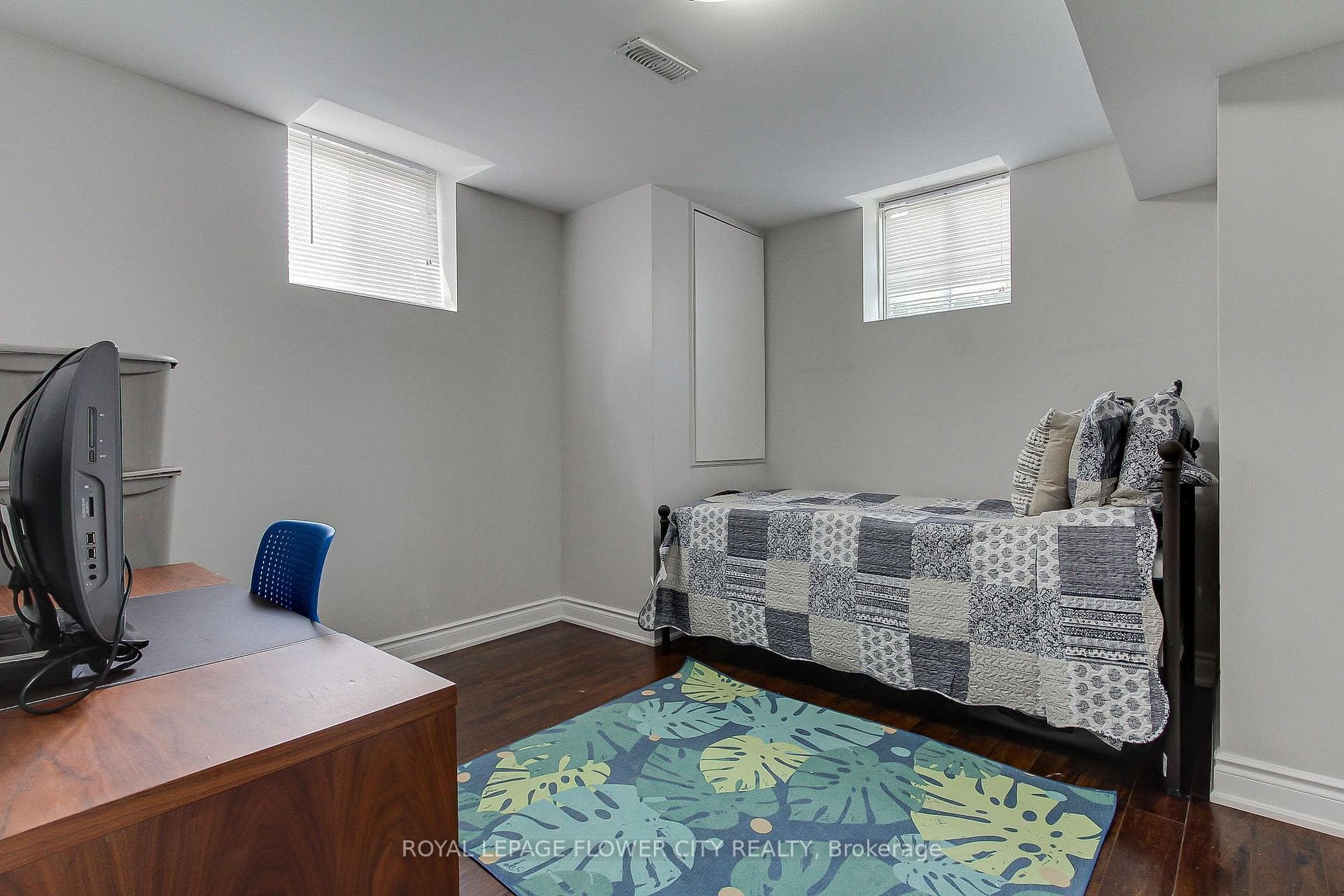 124 Playfair Terrace photo 37