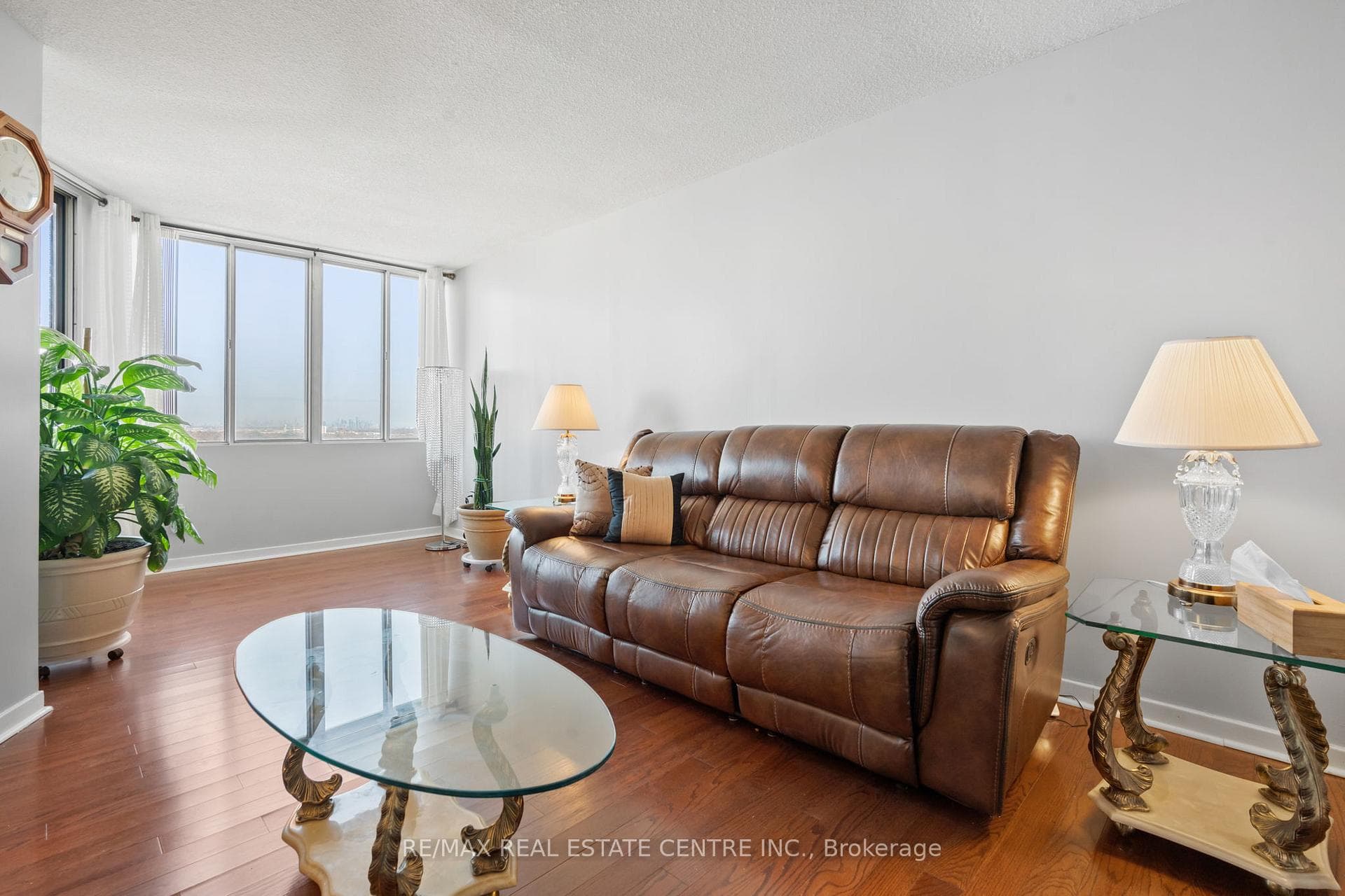 1580 Mississauga Valley Boulevard Unit 2004 photo 16
