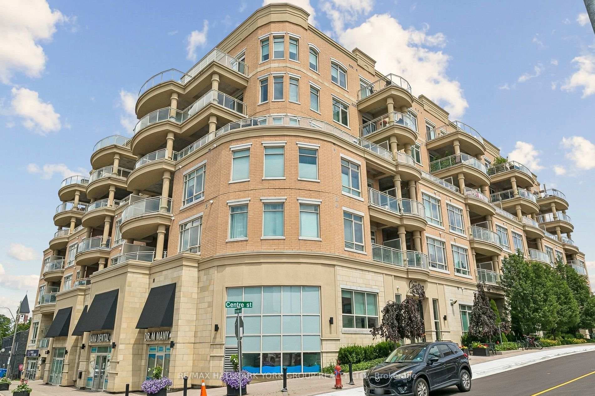 15277 Yonge Street Unit 309 photo 1