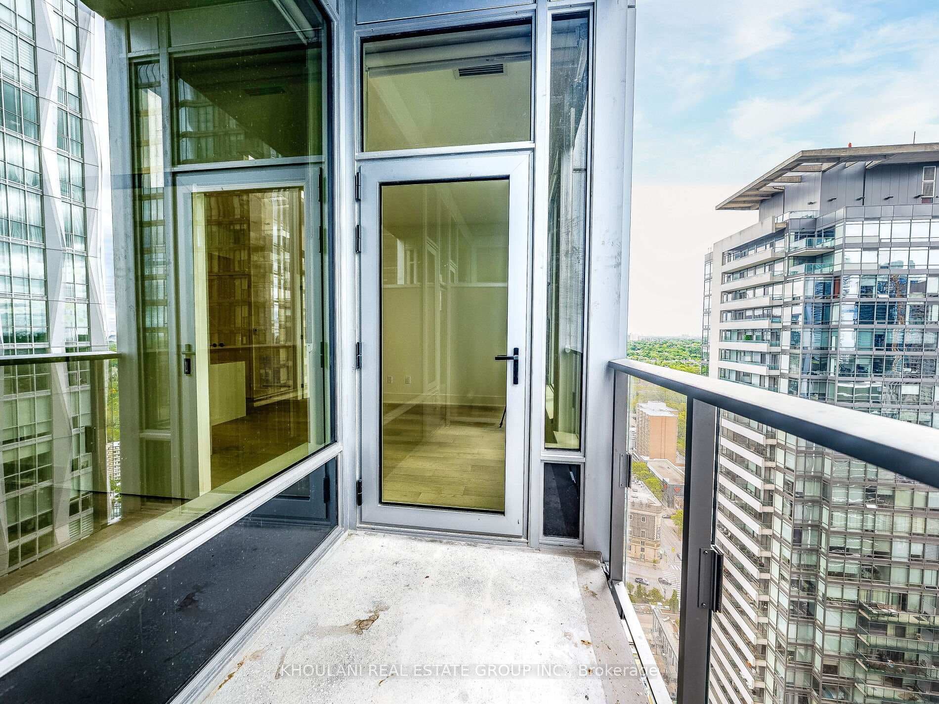 11 Yorkville Avenue Unit 2806 photo 37