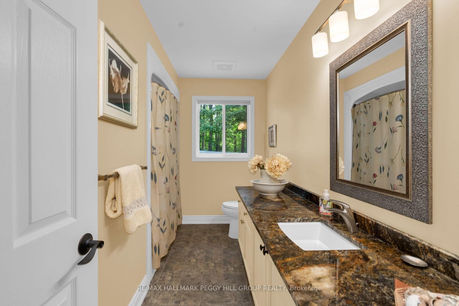 6 Maplehill Drive photo 12