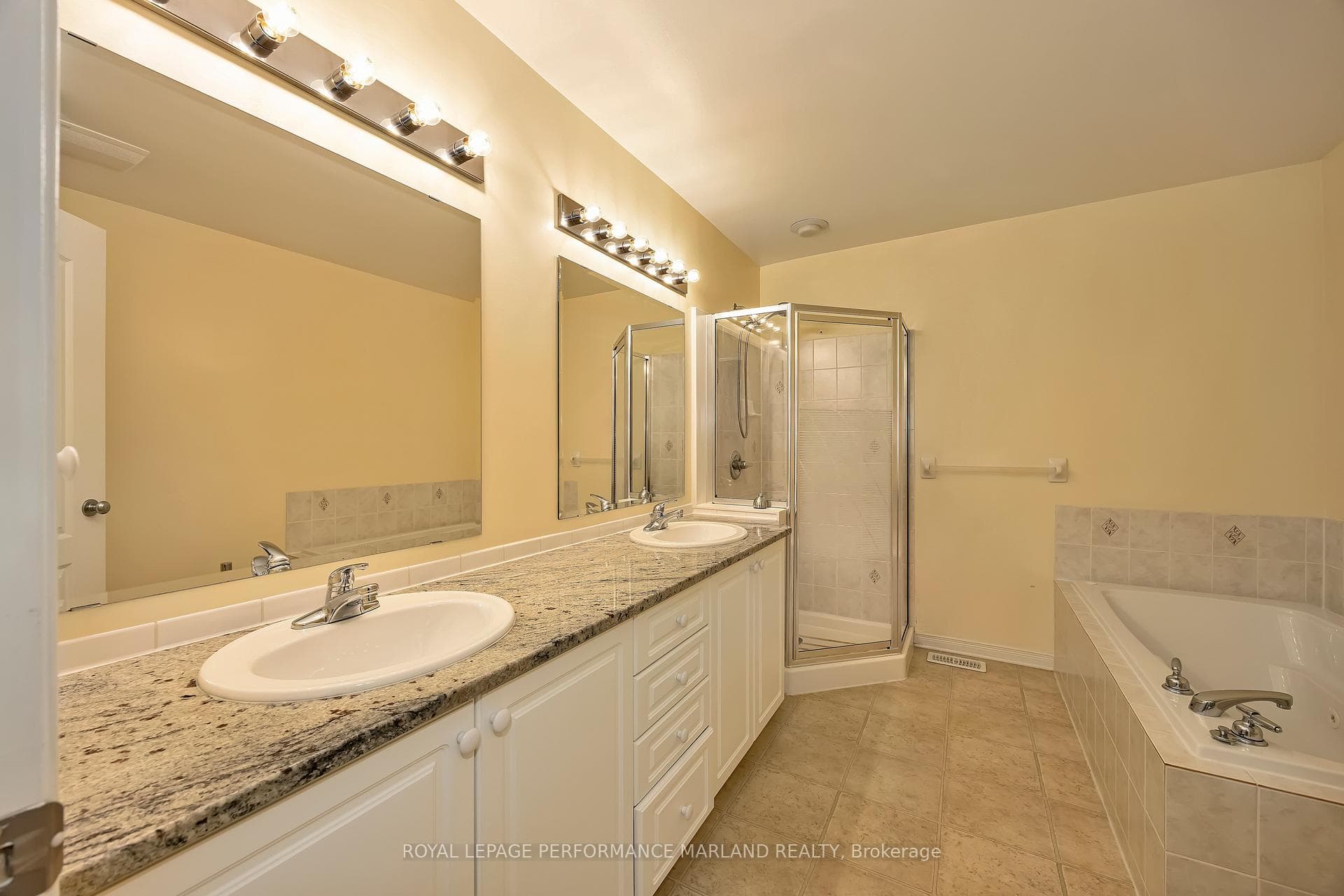 30 Yorkwood Place photo 17