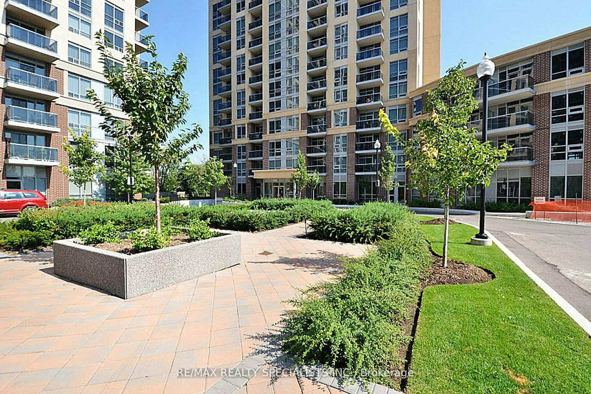 3 Michael Power Place Unit 1807 photo 2