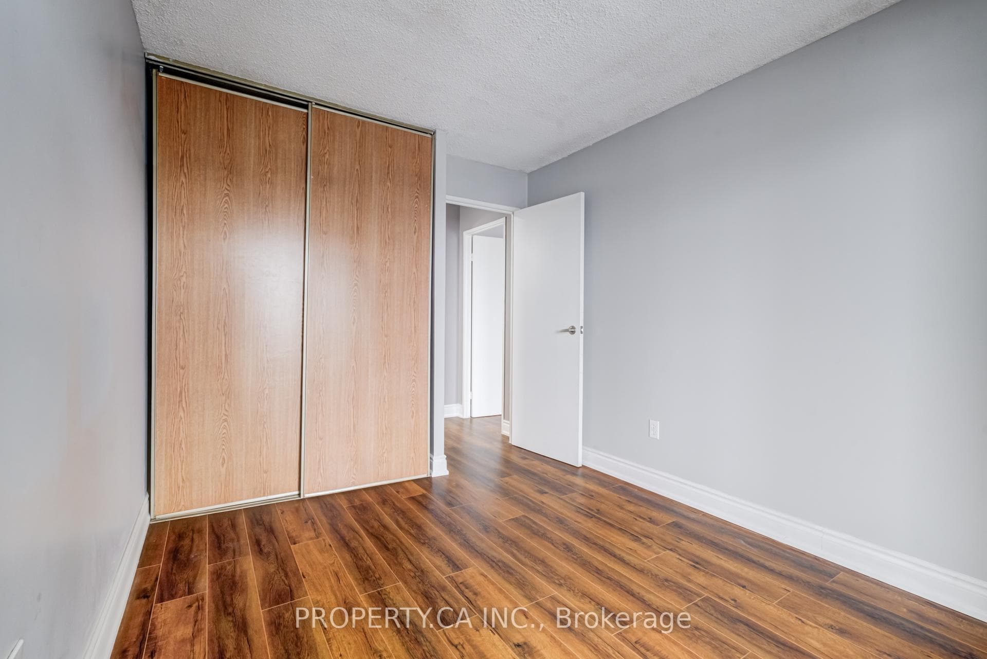 10 Markbrook Lane Unit 1812 photo 13