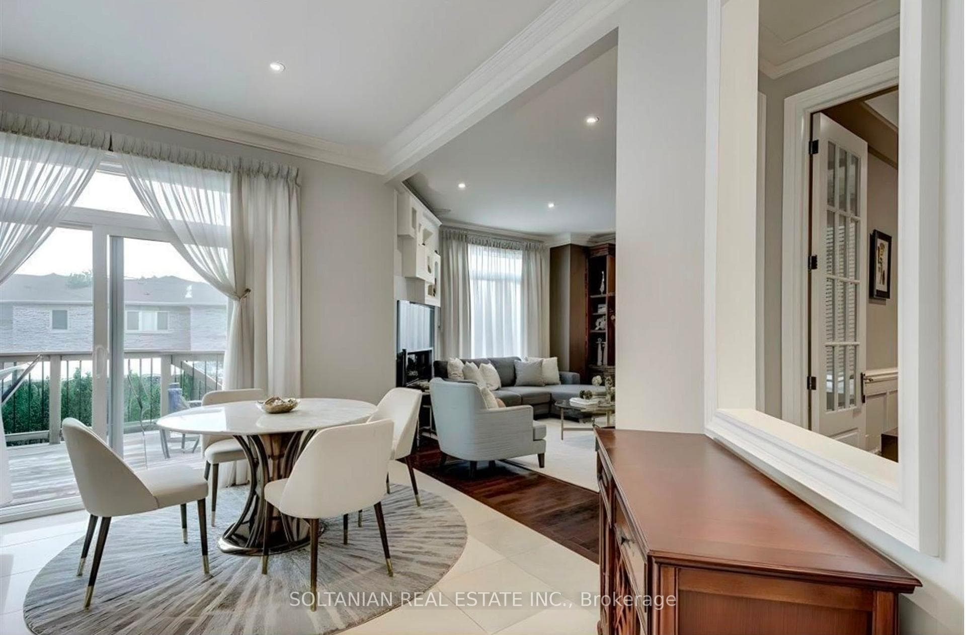 90 Grandview Avenue photo 7