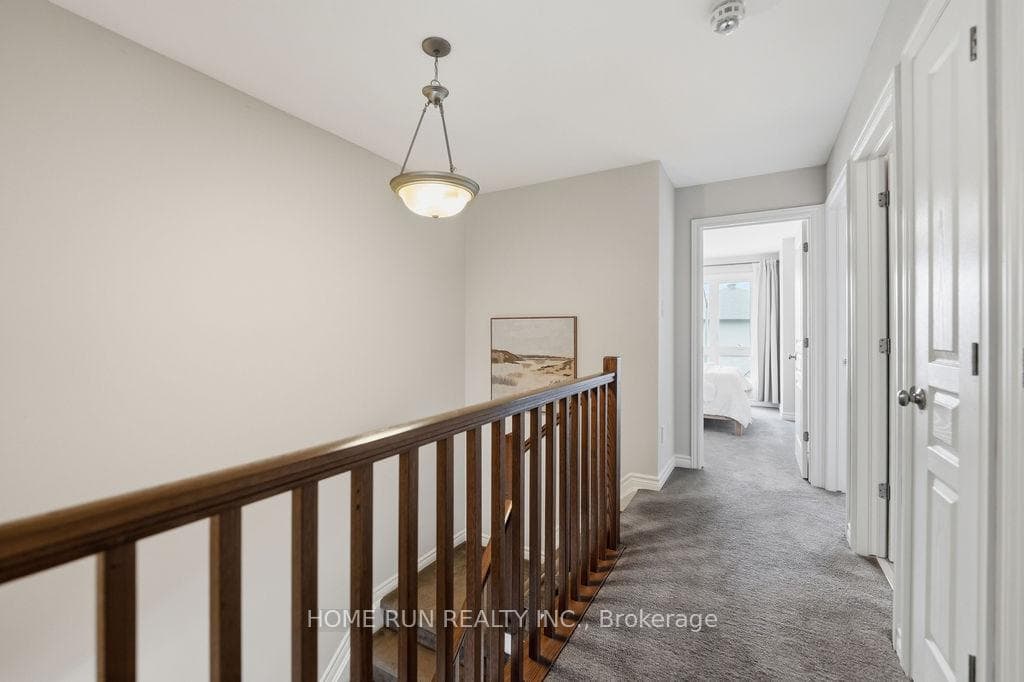 752 Carnelian Crescent photo 24