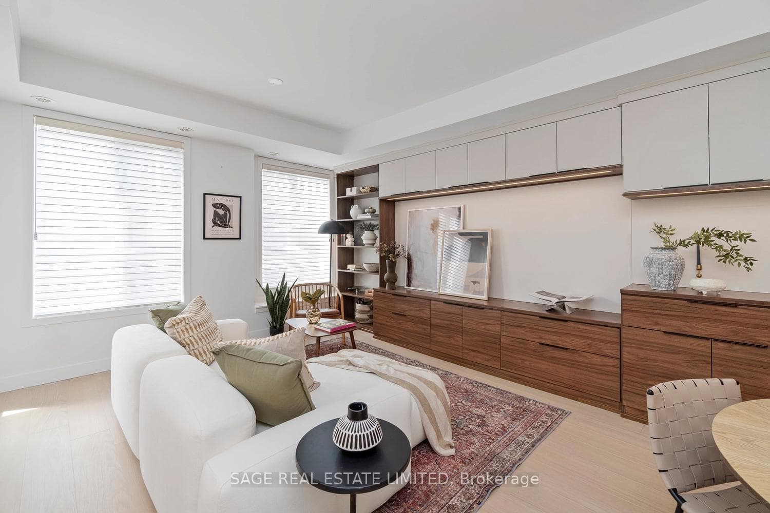 10 Carnation Avenue Unit 18 photo 14