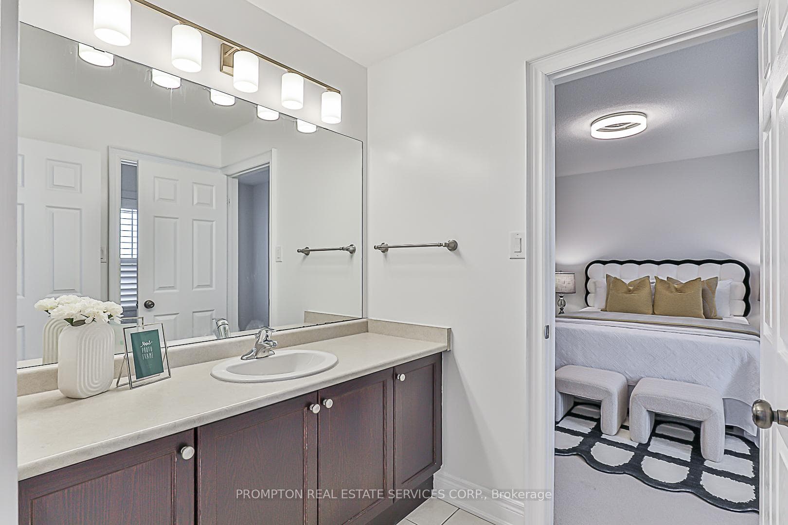 26 Dame Gruev Drive photo 29