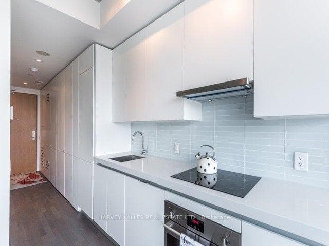 629 King Street Unit 1121 photo 5