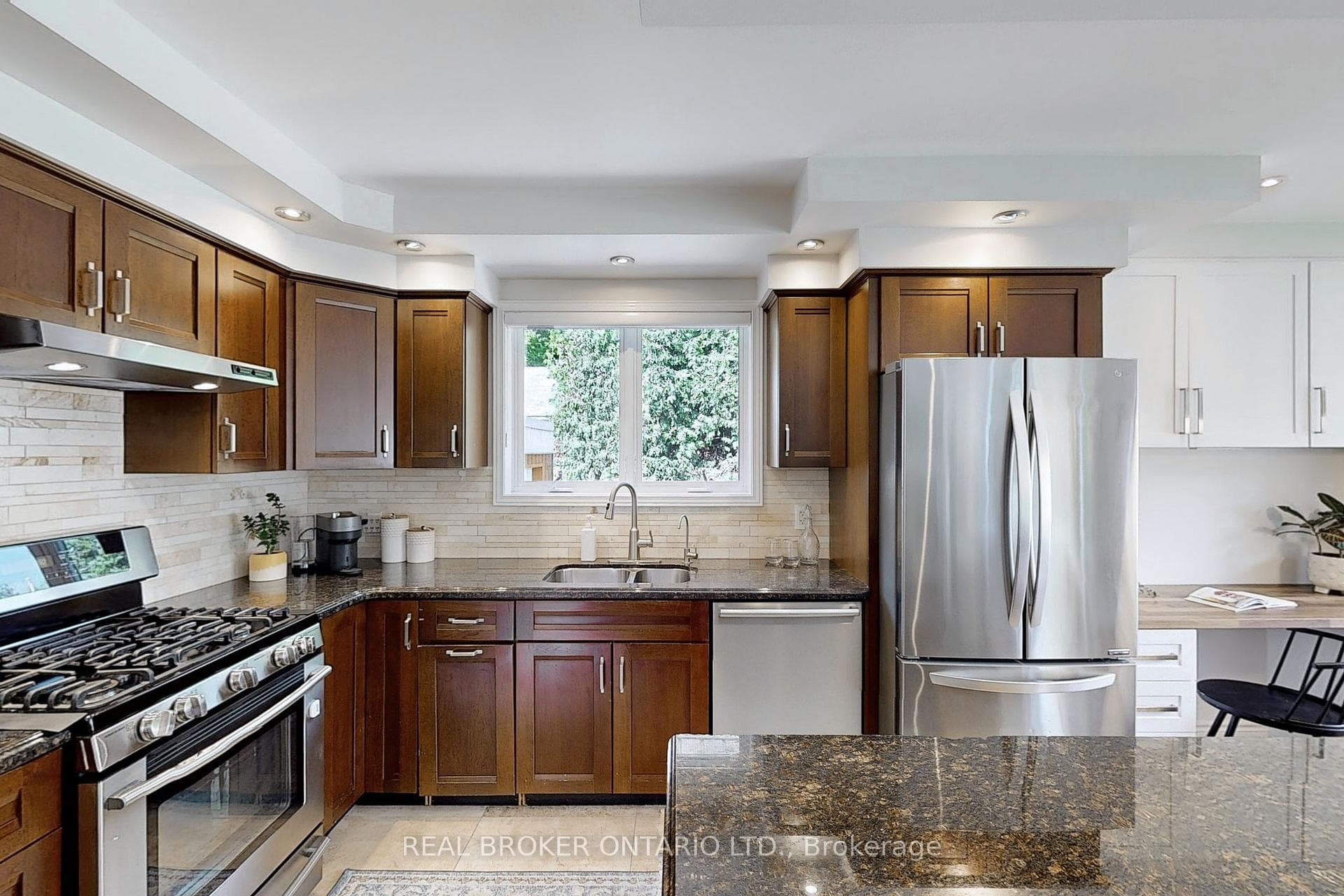 14 Cotman Crescent photo 10
