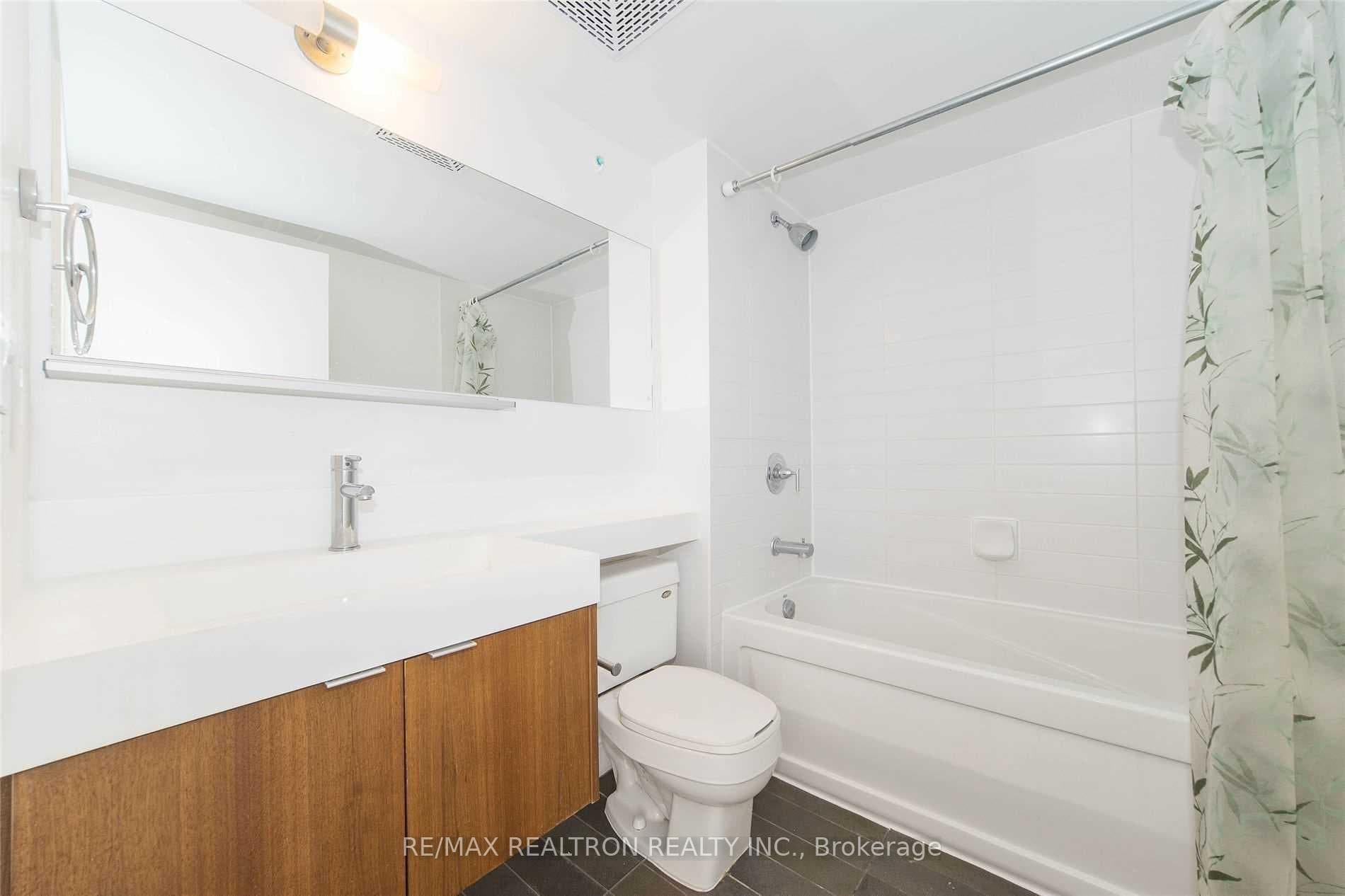 25 Telegram Mews Unit 1508 photo 9