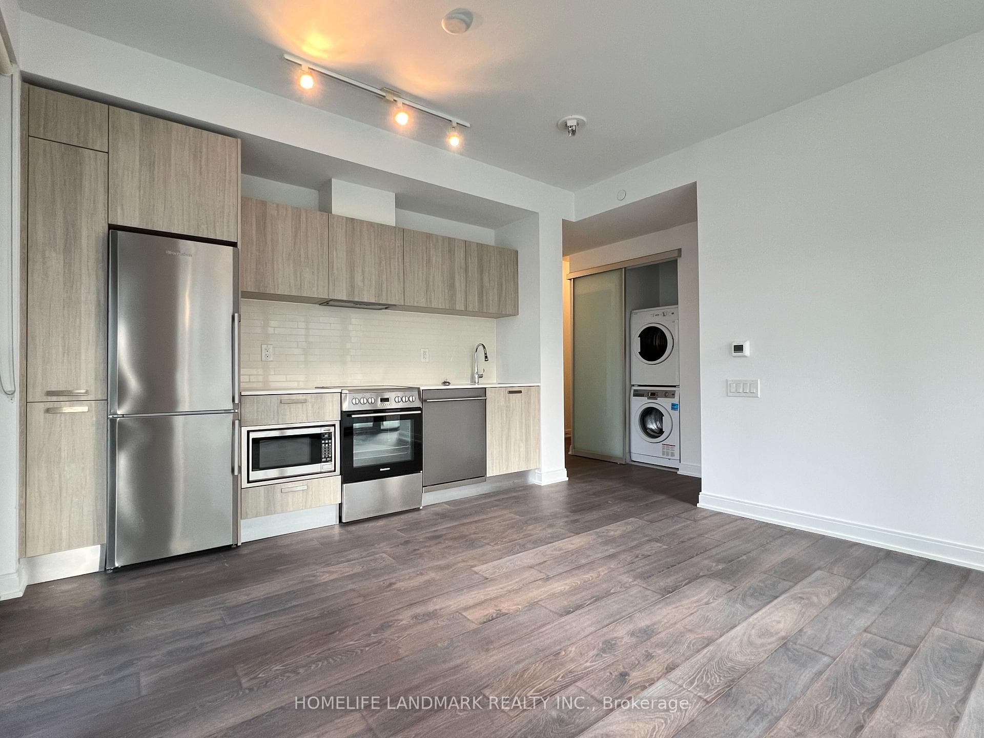 50 Charles Street Unit 505 photo 4