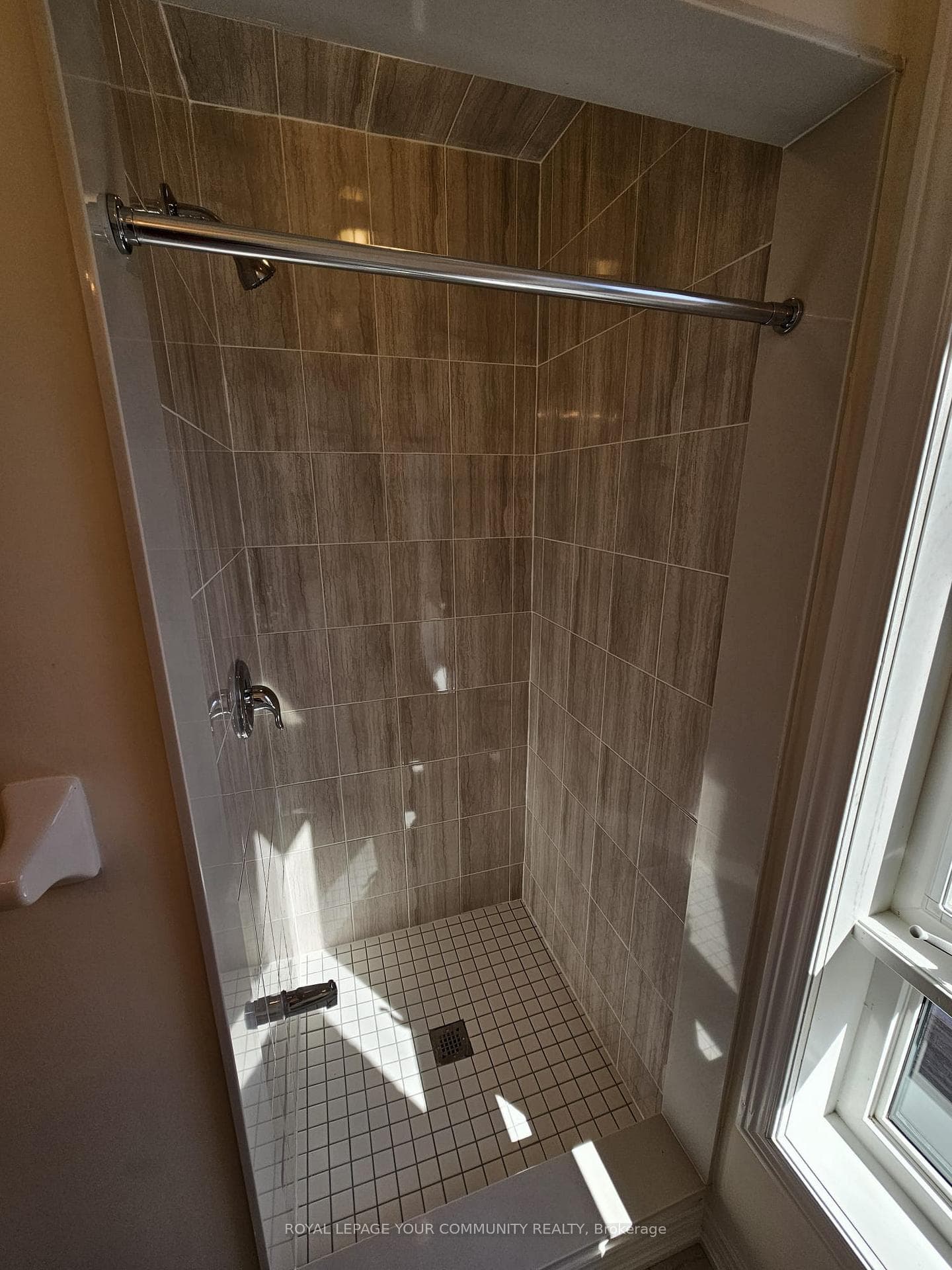 452 Salem Road photo 12