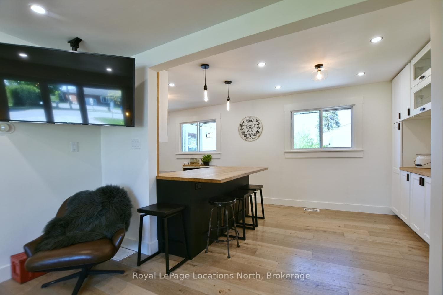 56 BATTEAUX Road photo 18