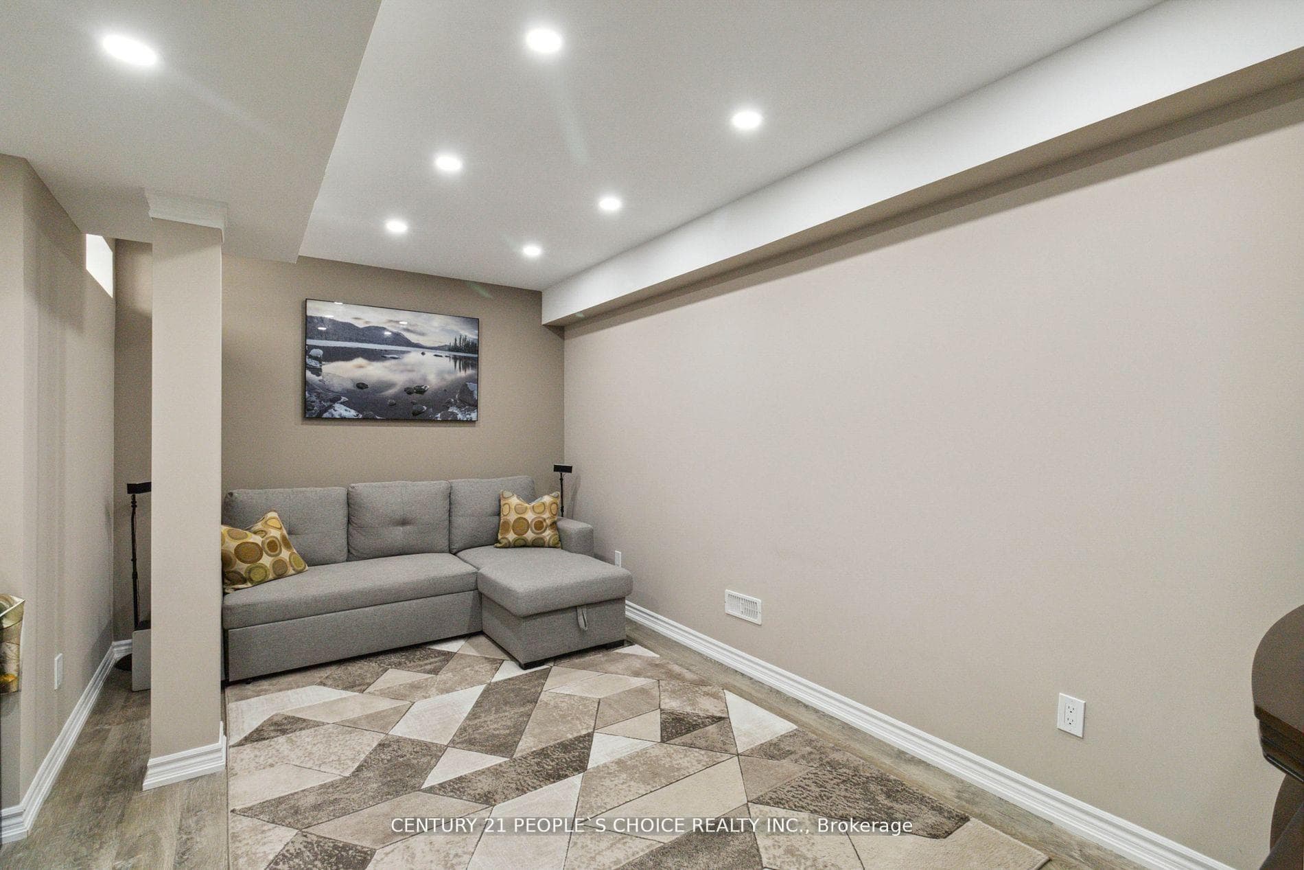 44 Snowberry Crescent photo 31