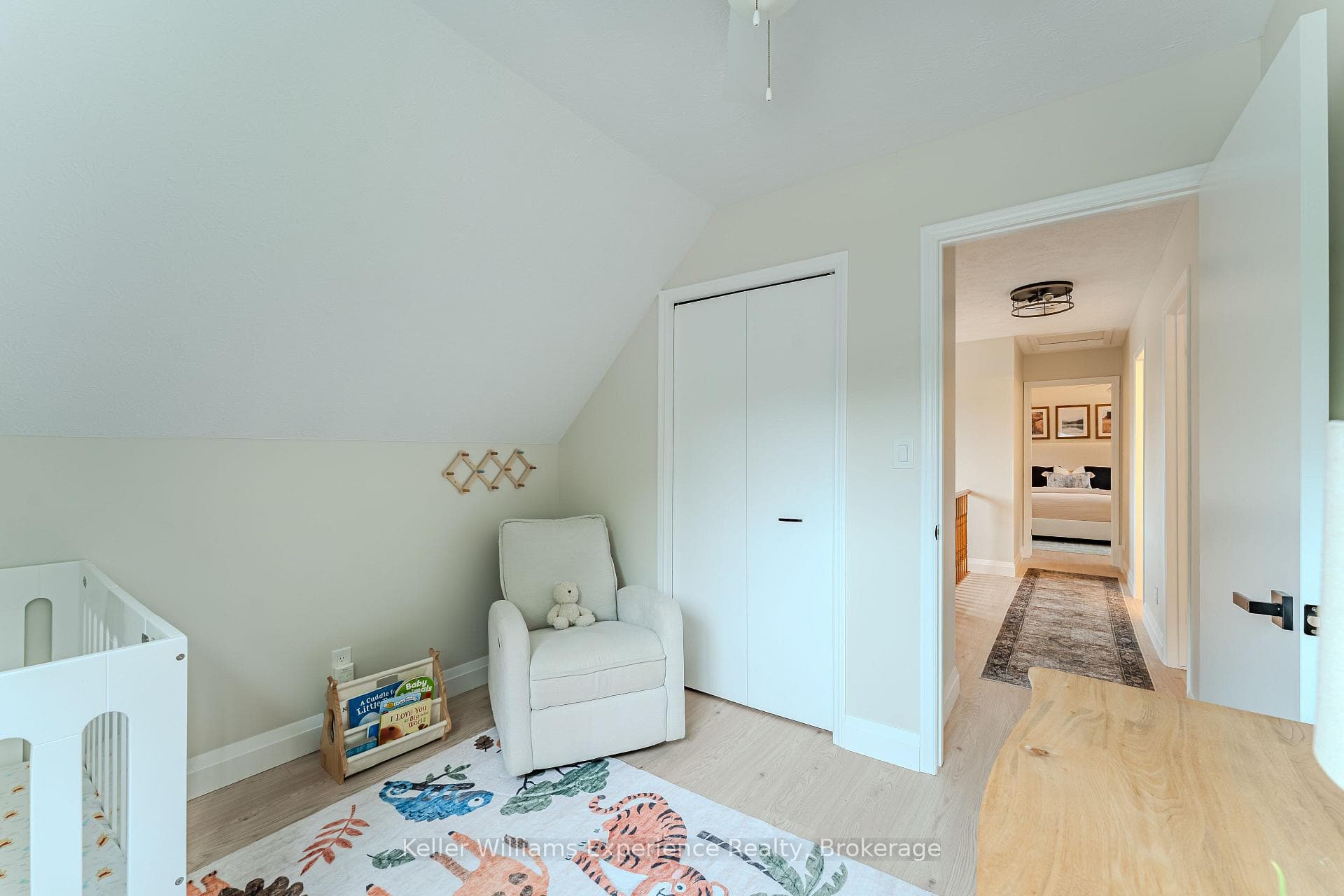 300 4th Avenue photo 30