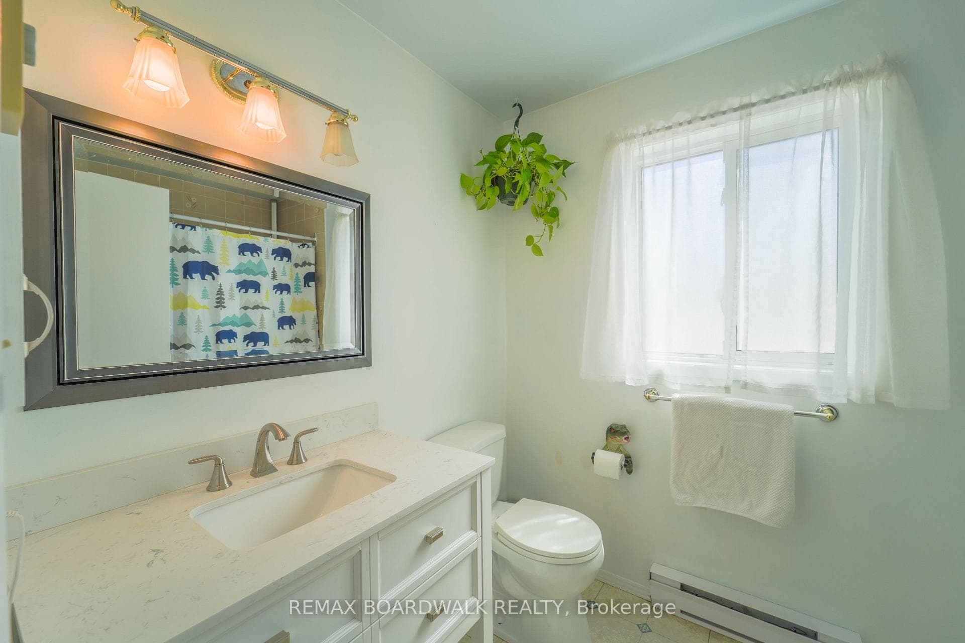 102 Seventh Avenue photo 27