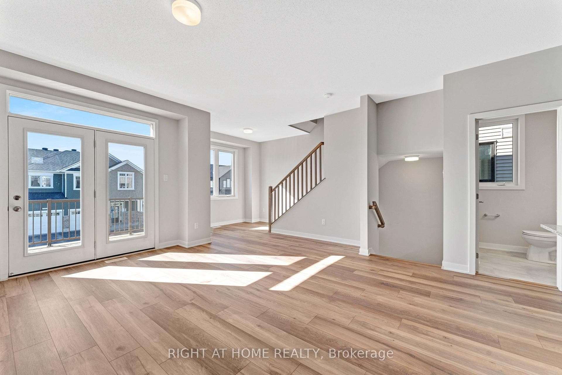 705 QUILTER Row photo 21