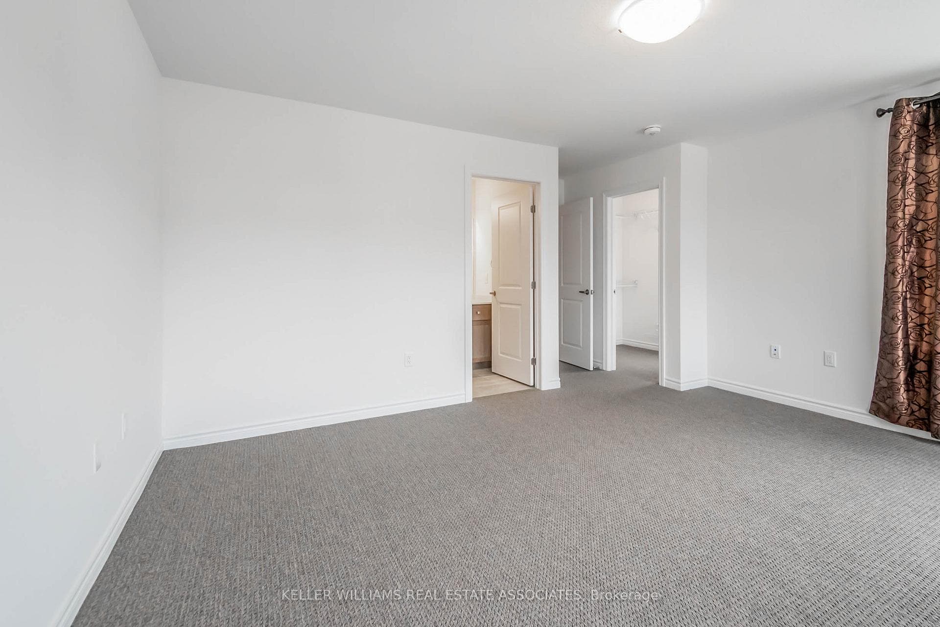 3981 Crown Street photo 9