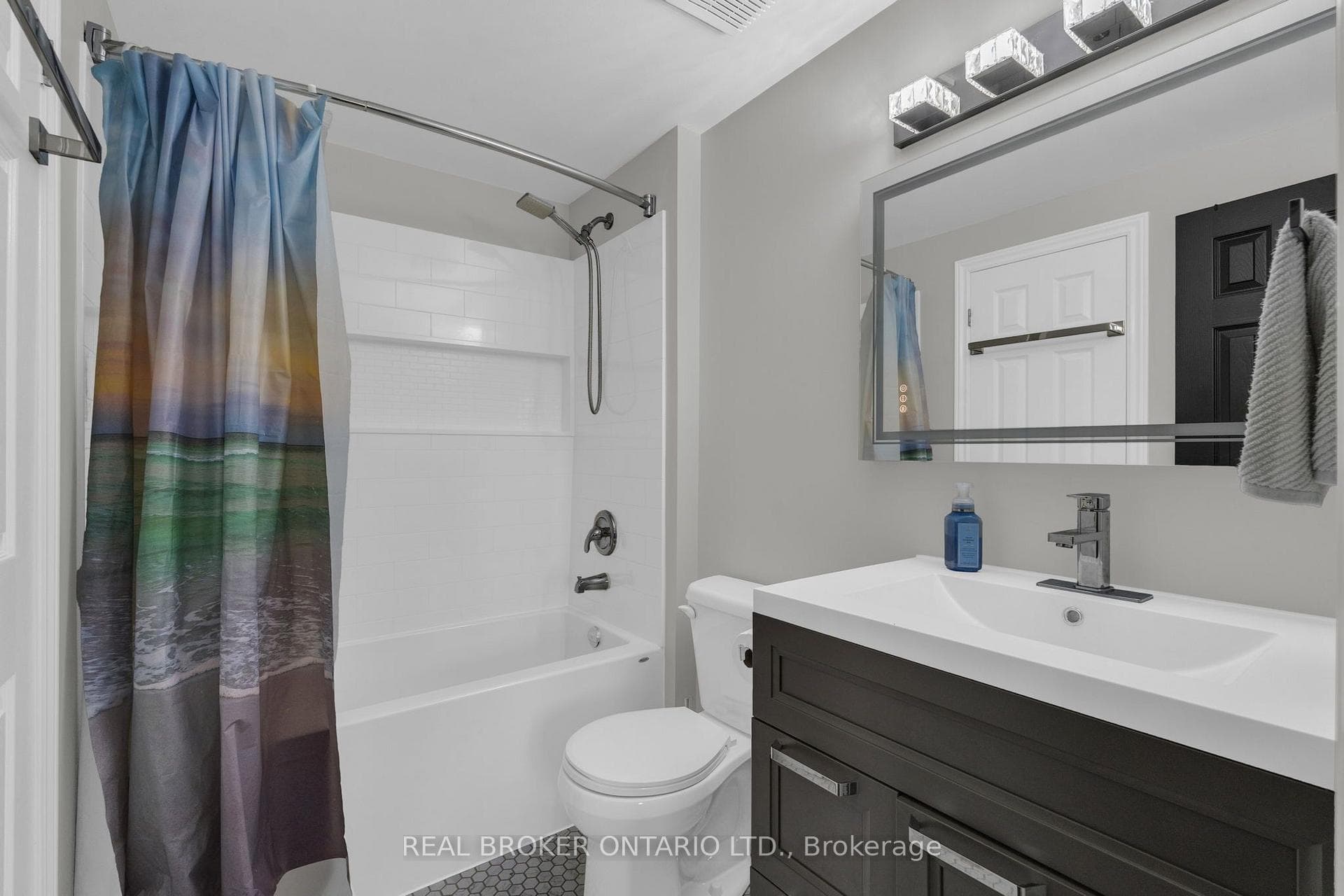 166 Tunbridge Road photo 22