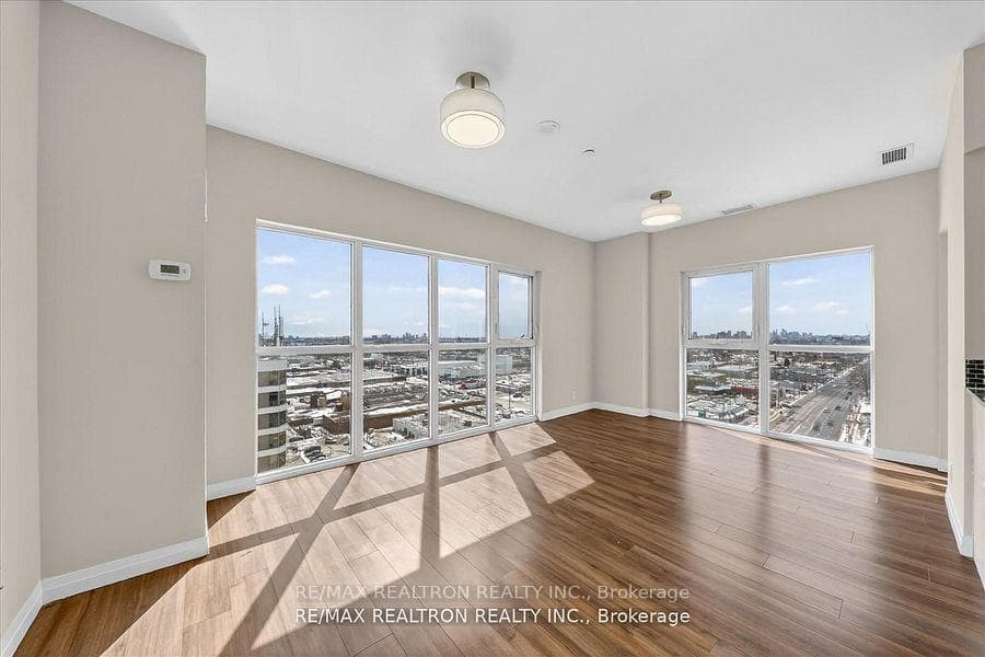 2152 Lawrence Avenue Unit PH08 photo 7