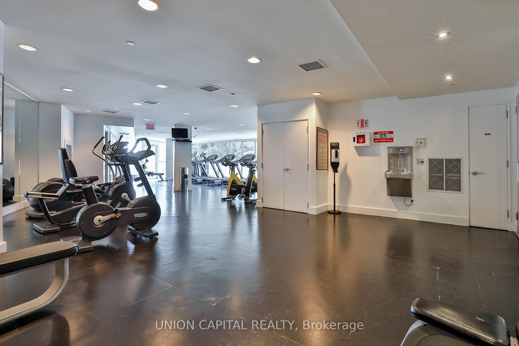 8 York Street Unit 409 photo 25