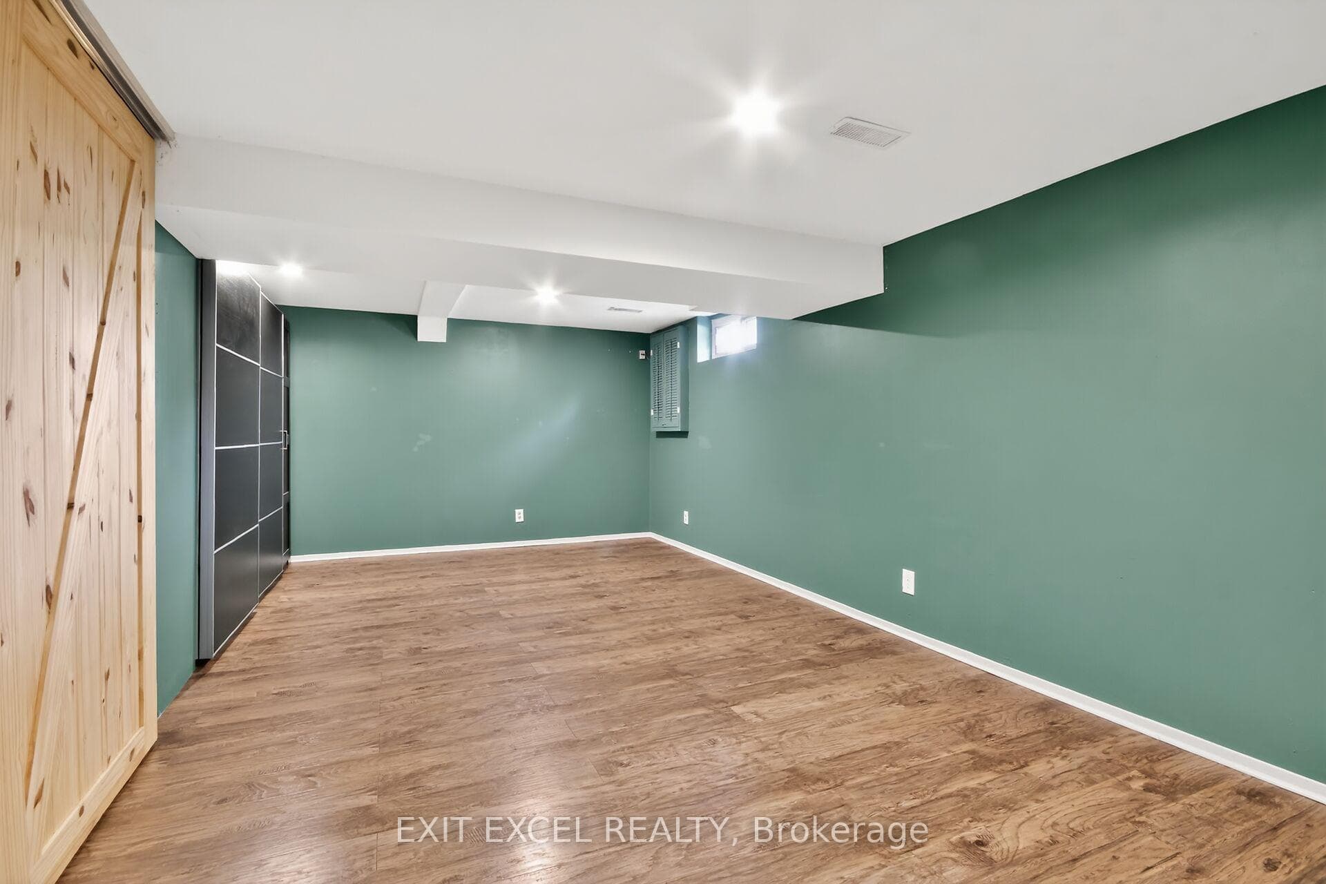 283 McElroy Drive photo 39
