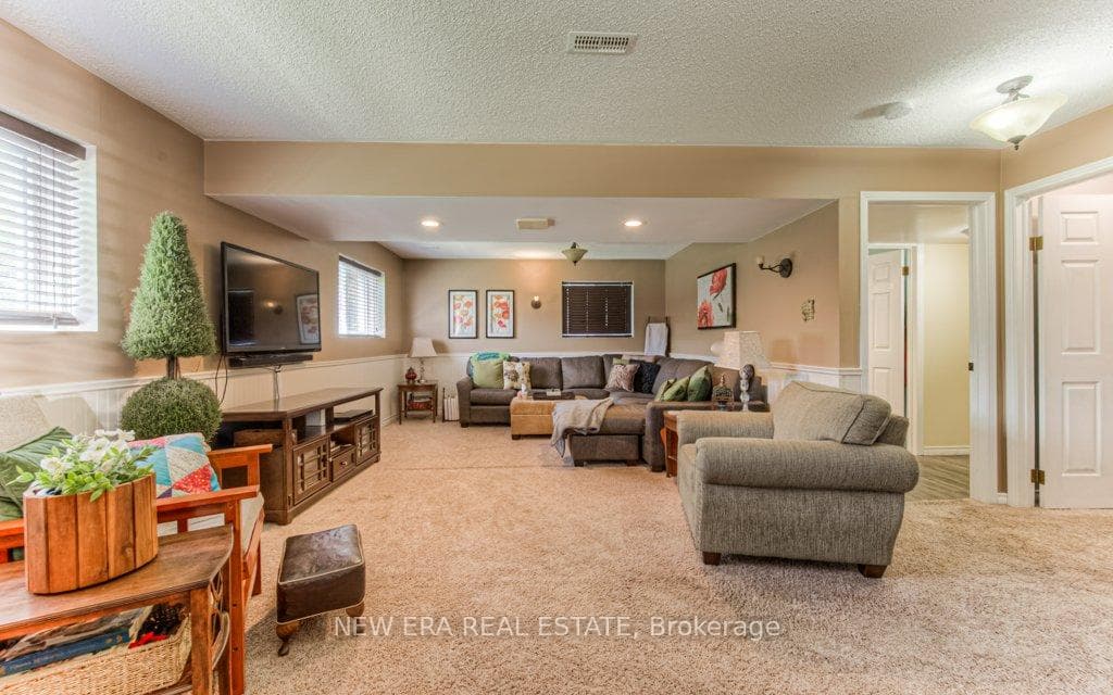 477 Northlake Drive photo 27