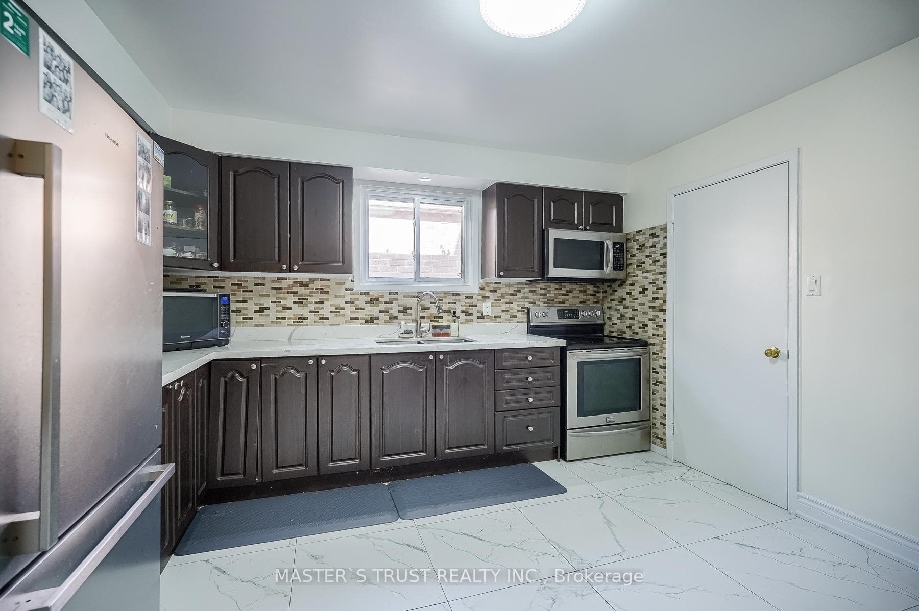 1 Jacob Fisher Drive photo 7