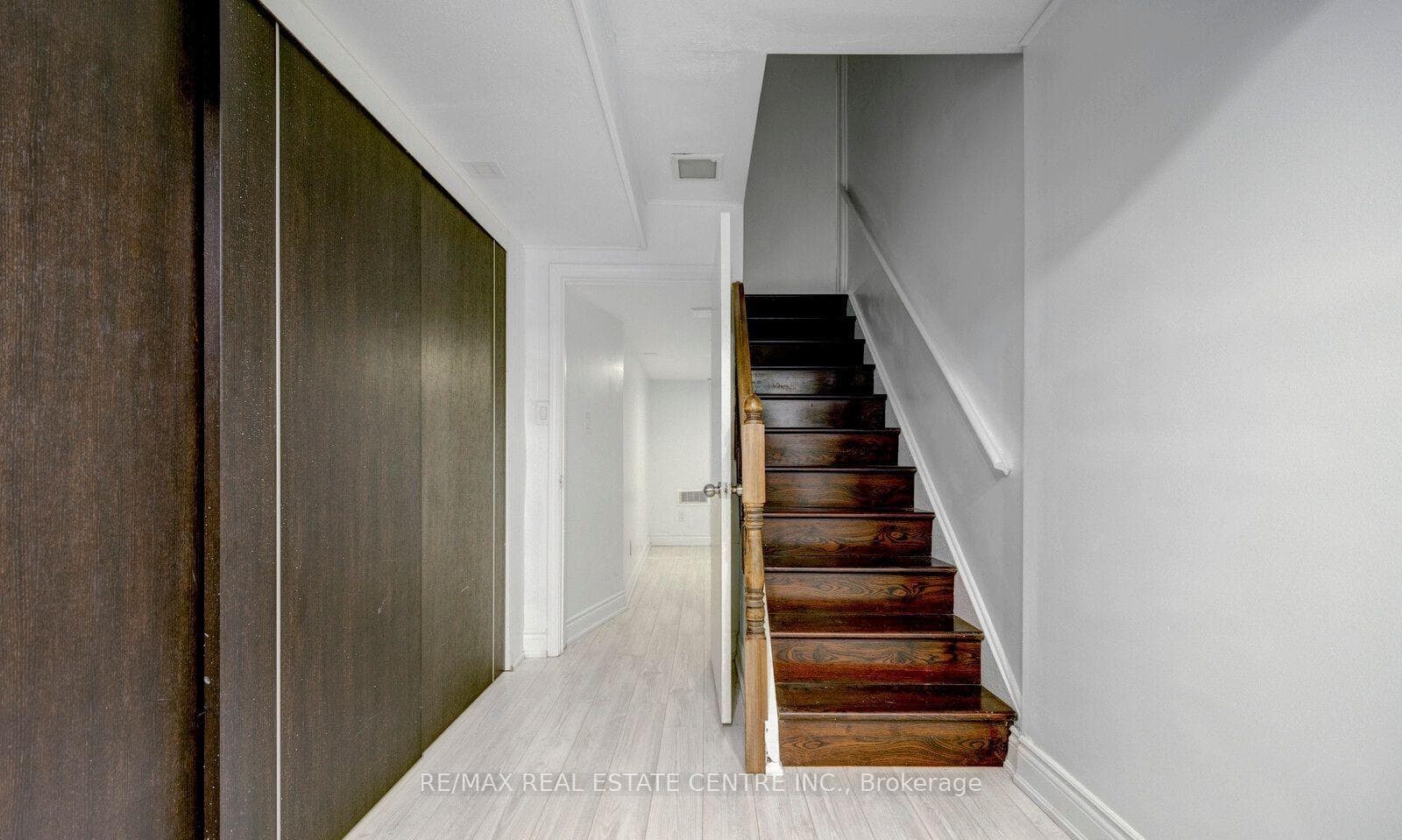 12 Charing Drive photo 23
