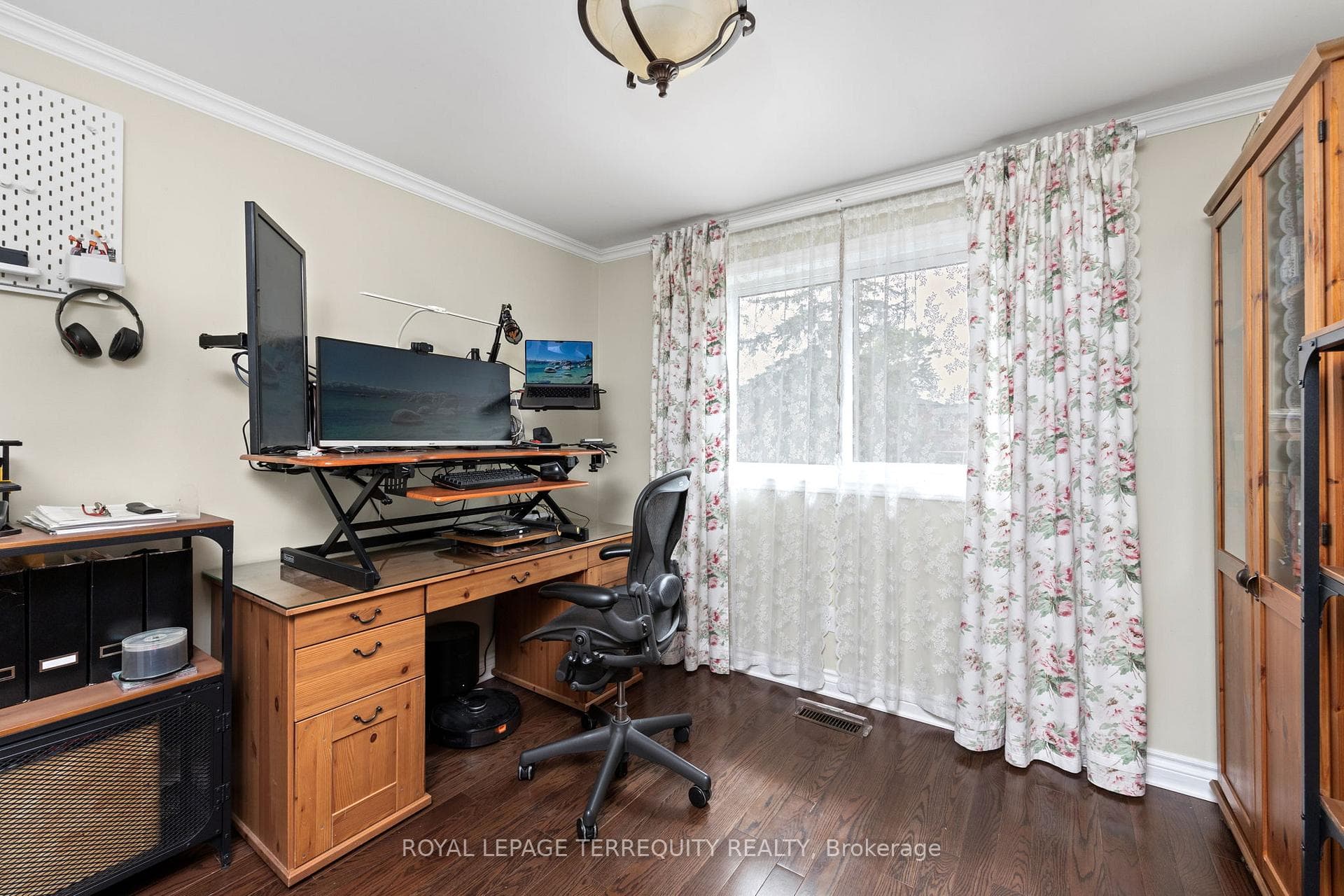 1853 Briarcrook Crescent photo 30
