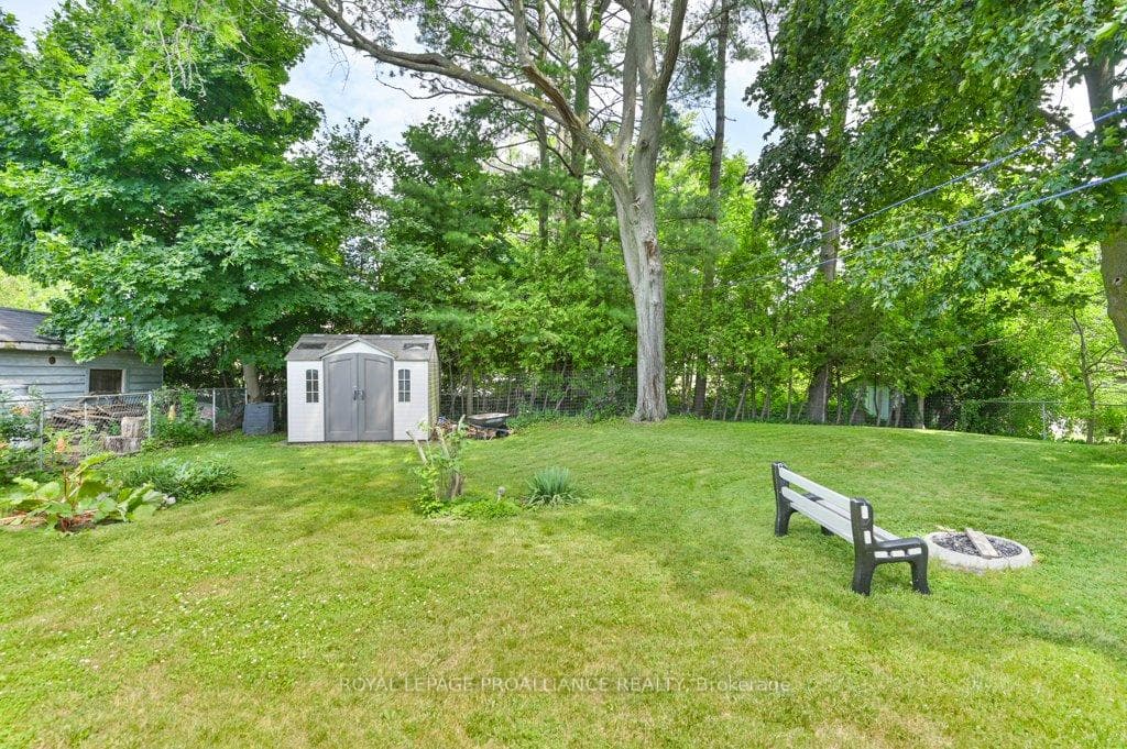 8 Napoleon Street photo 31