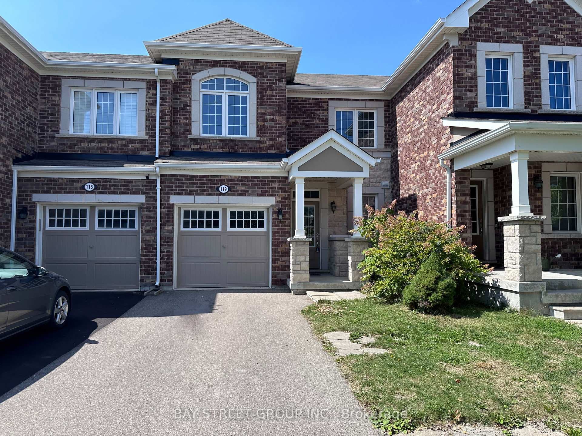 119 Hutt Crescent photo 1