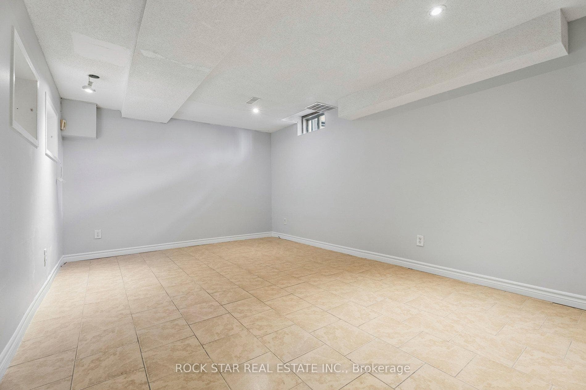1860 Upper Gage Avenue Unit 3 photo 24