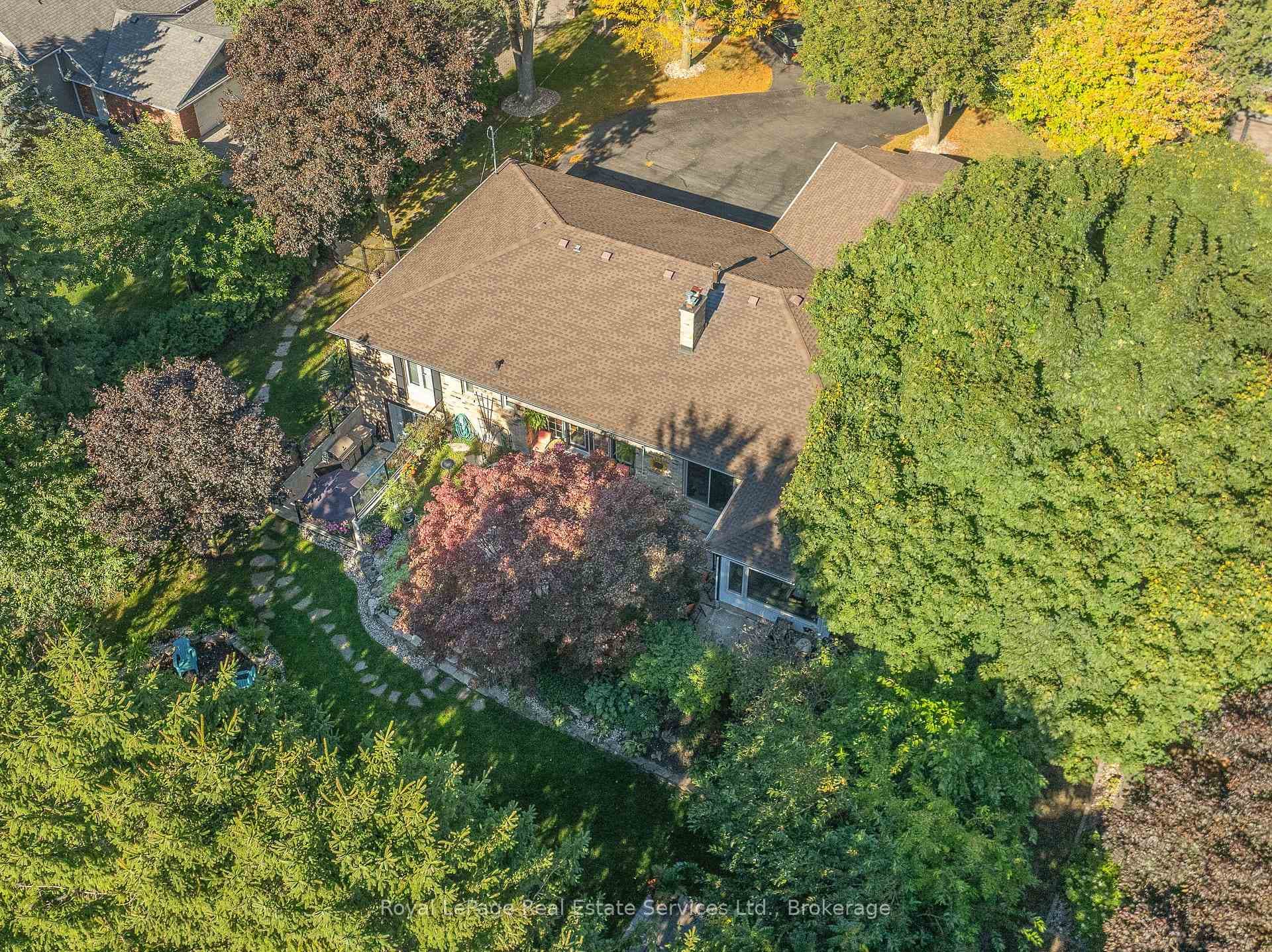 184 Dundas Street photo 38
